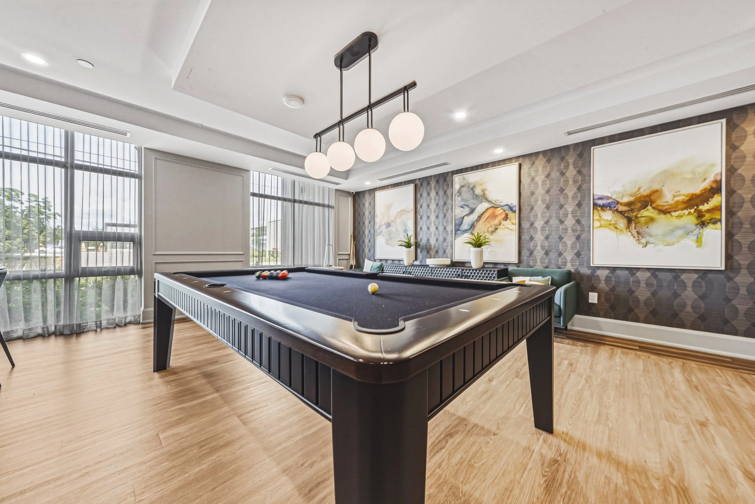 29-470 Dundas St E Waterdown.jpg