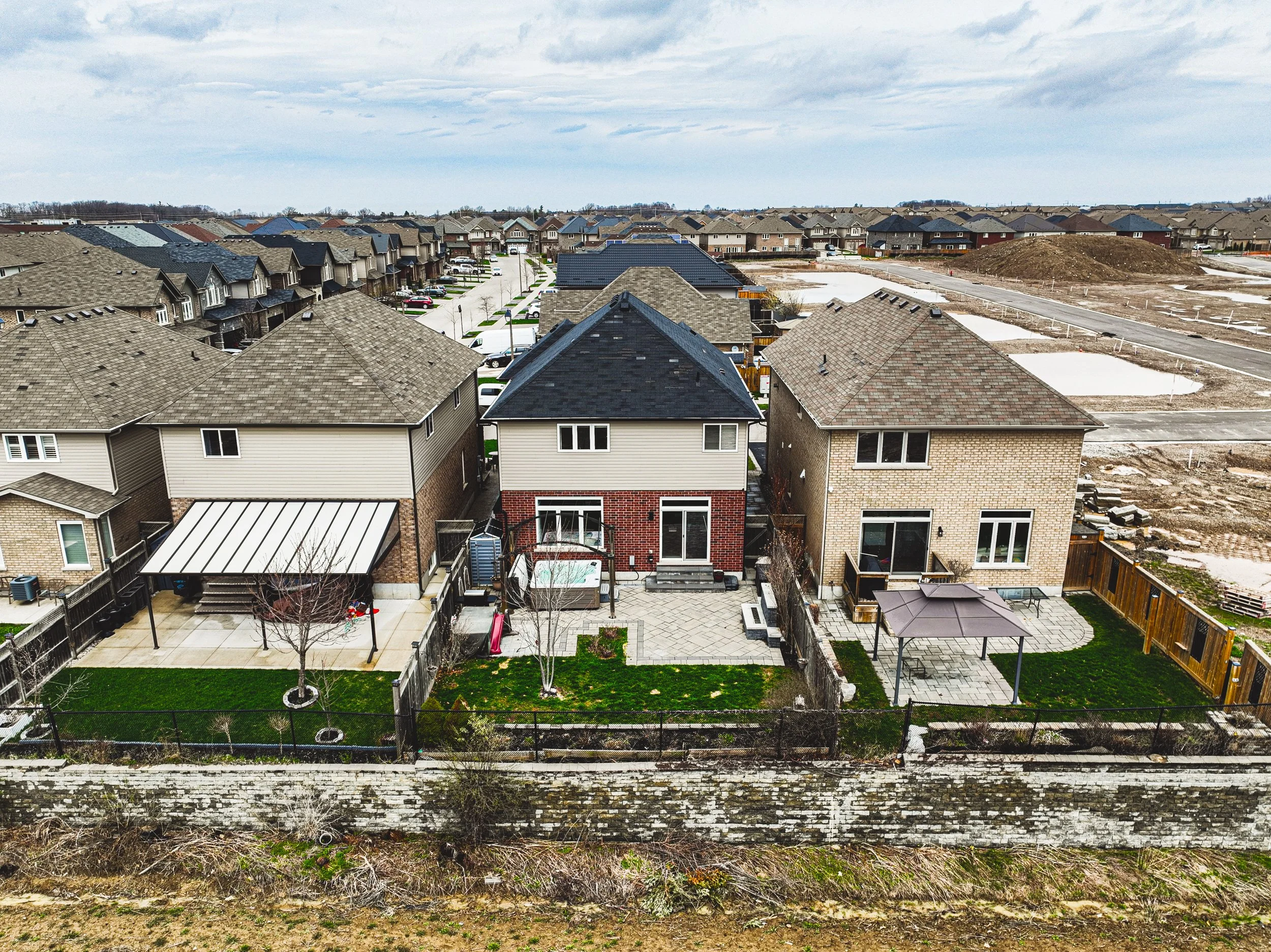 43-154 Keystone Cres, Hamilton.jpg