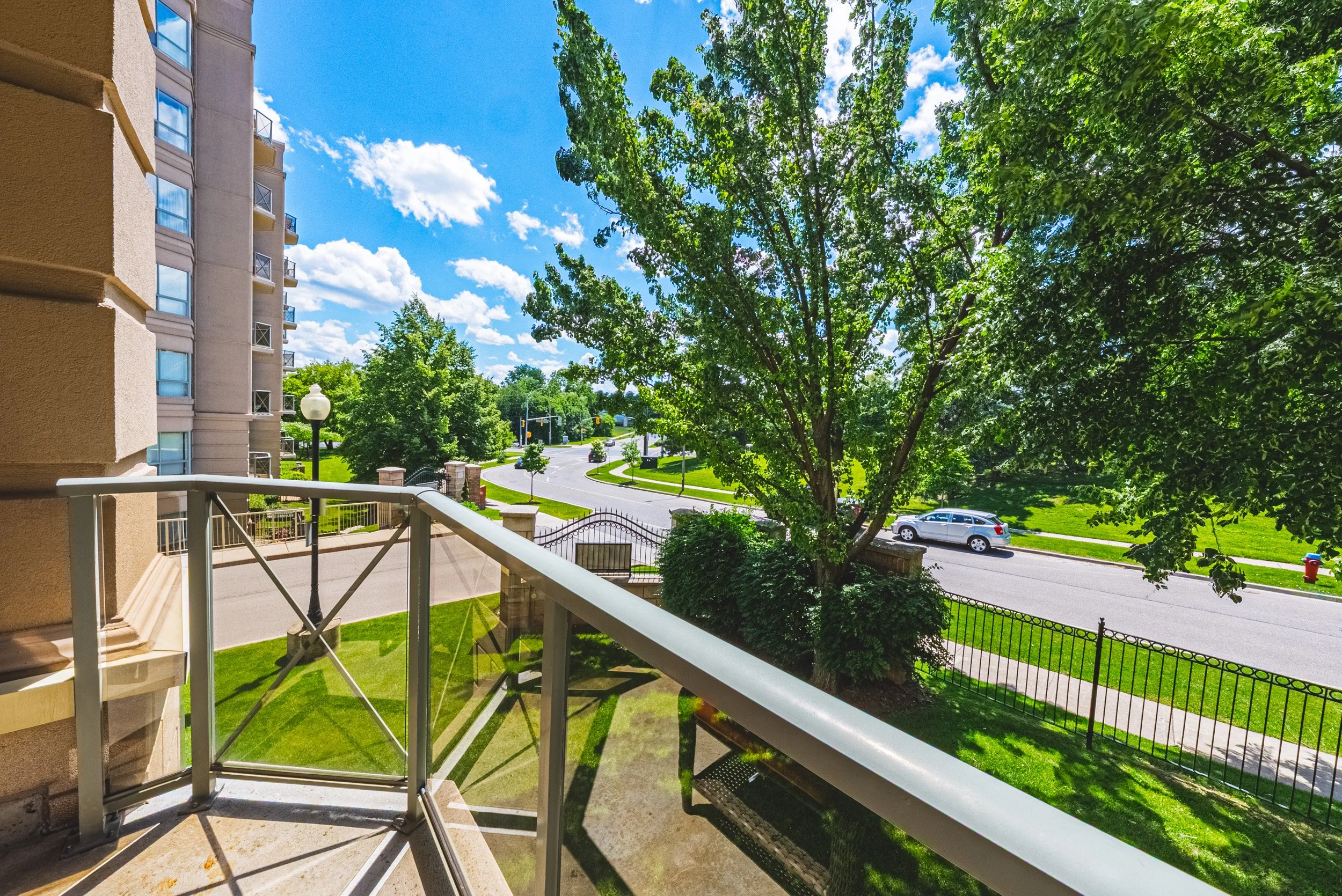 3 - 2075 Amherst Heights Dr RE.jpg