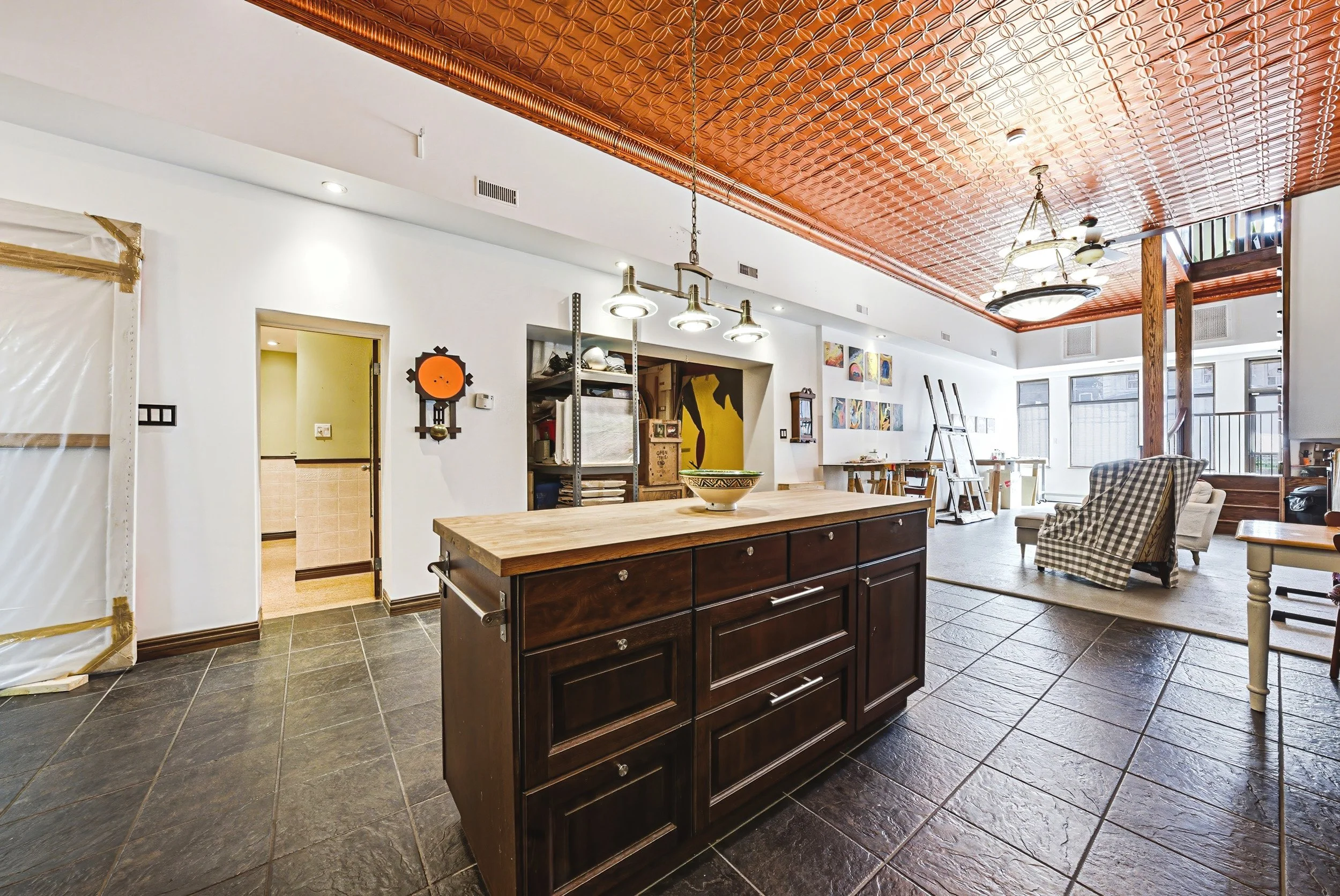 14 - 595 King St E, Hamilton.jpg