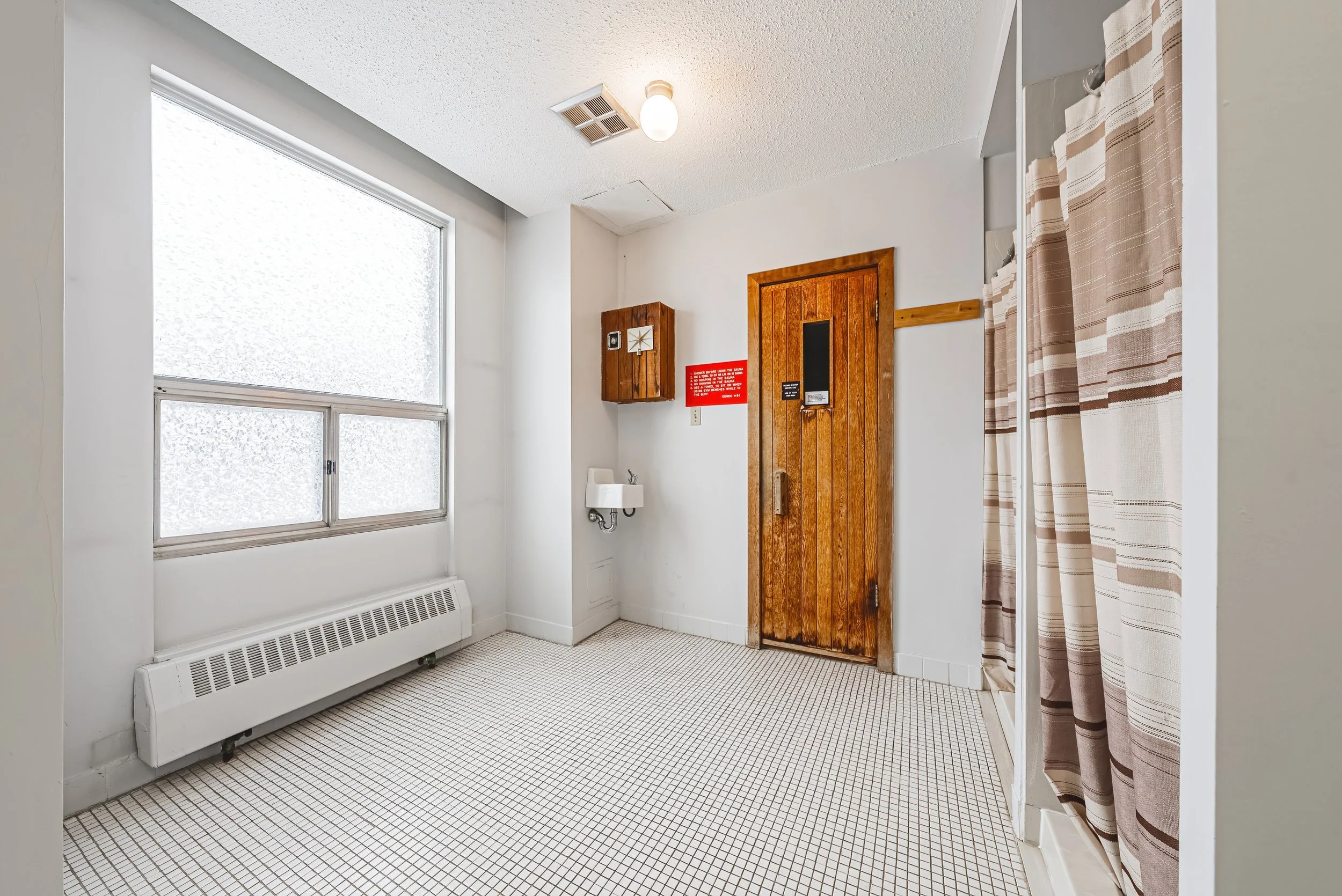 41 - 2055 Upper Middle Rd #1201, Burlington.jpg