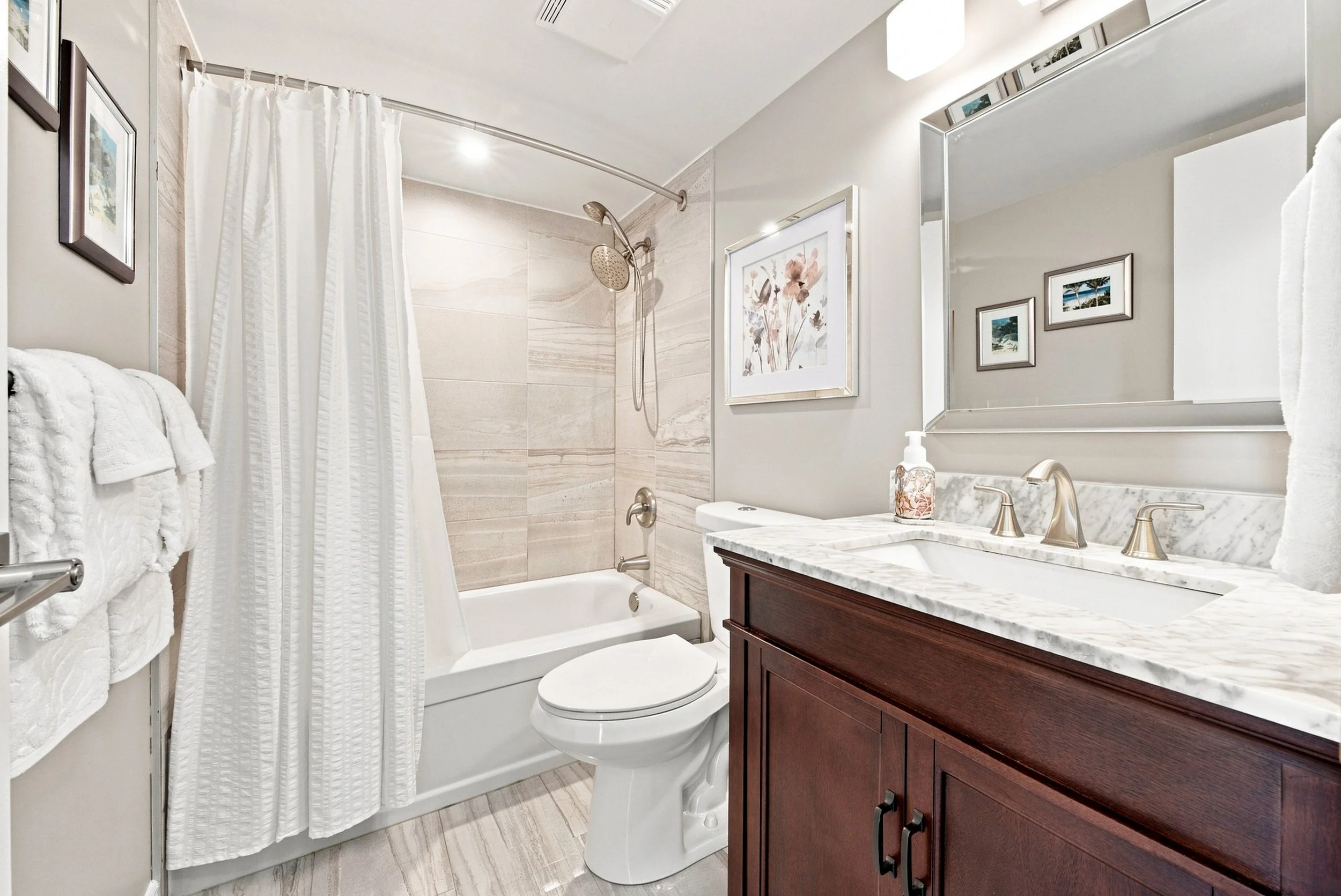 21 - 2055 Upper Middle Rd #1507, Burlington.jpg