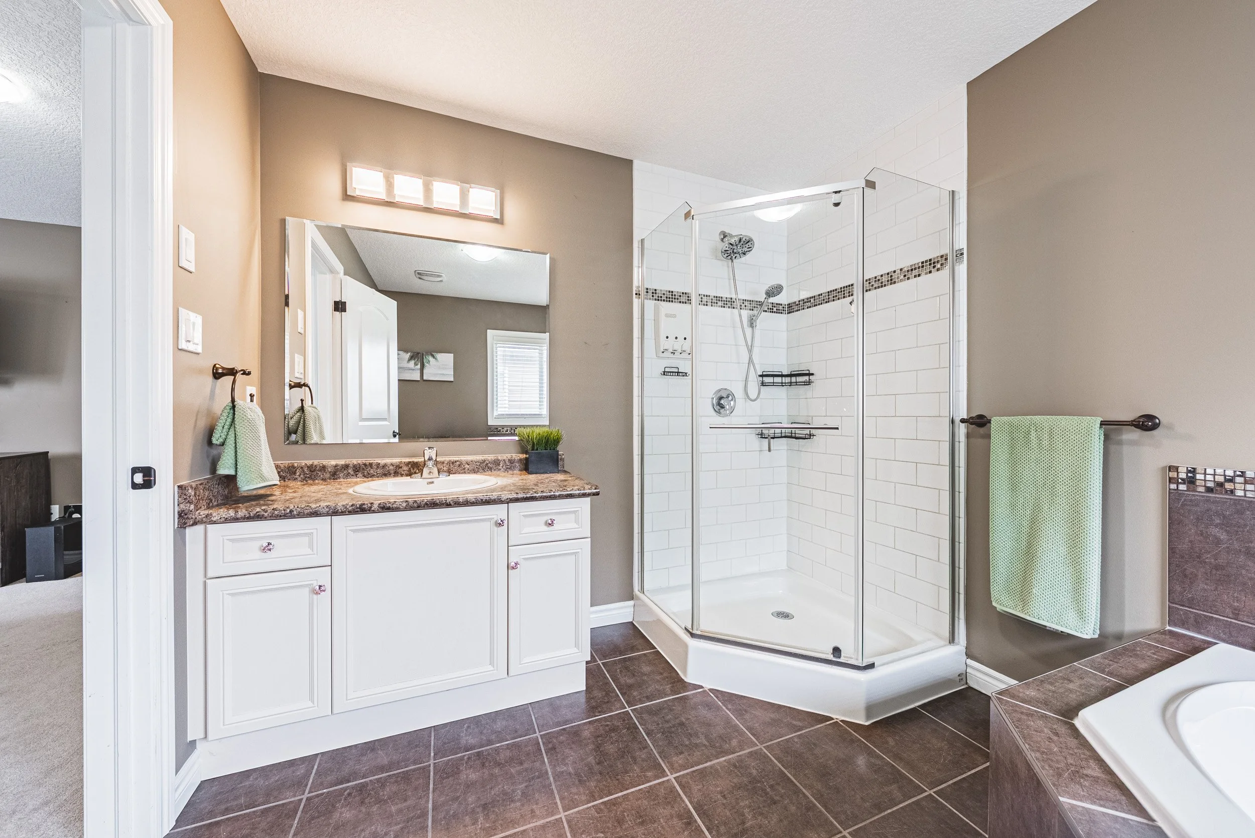 27 - 60 Cox St, Cambridge.jpg