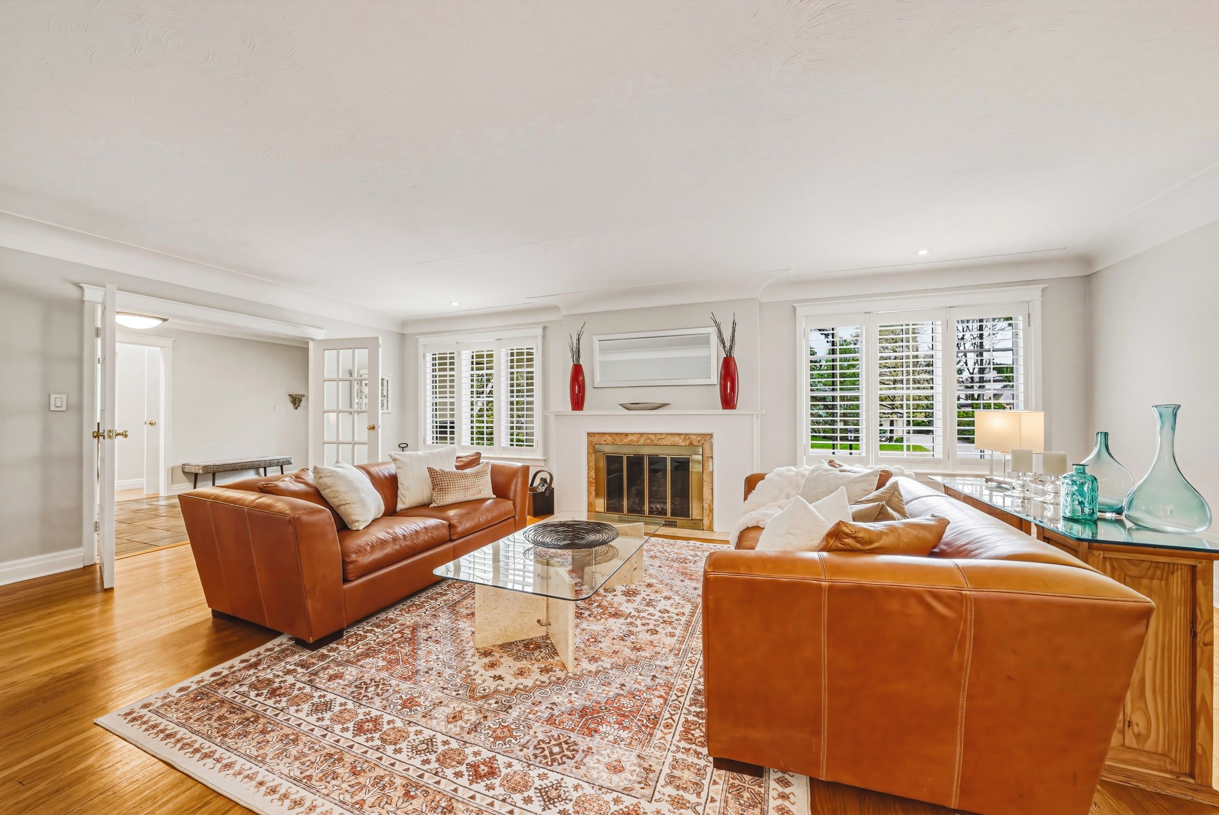 8 - 7 Colonial Cres, Oakville.jpg