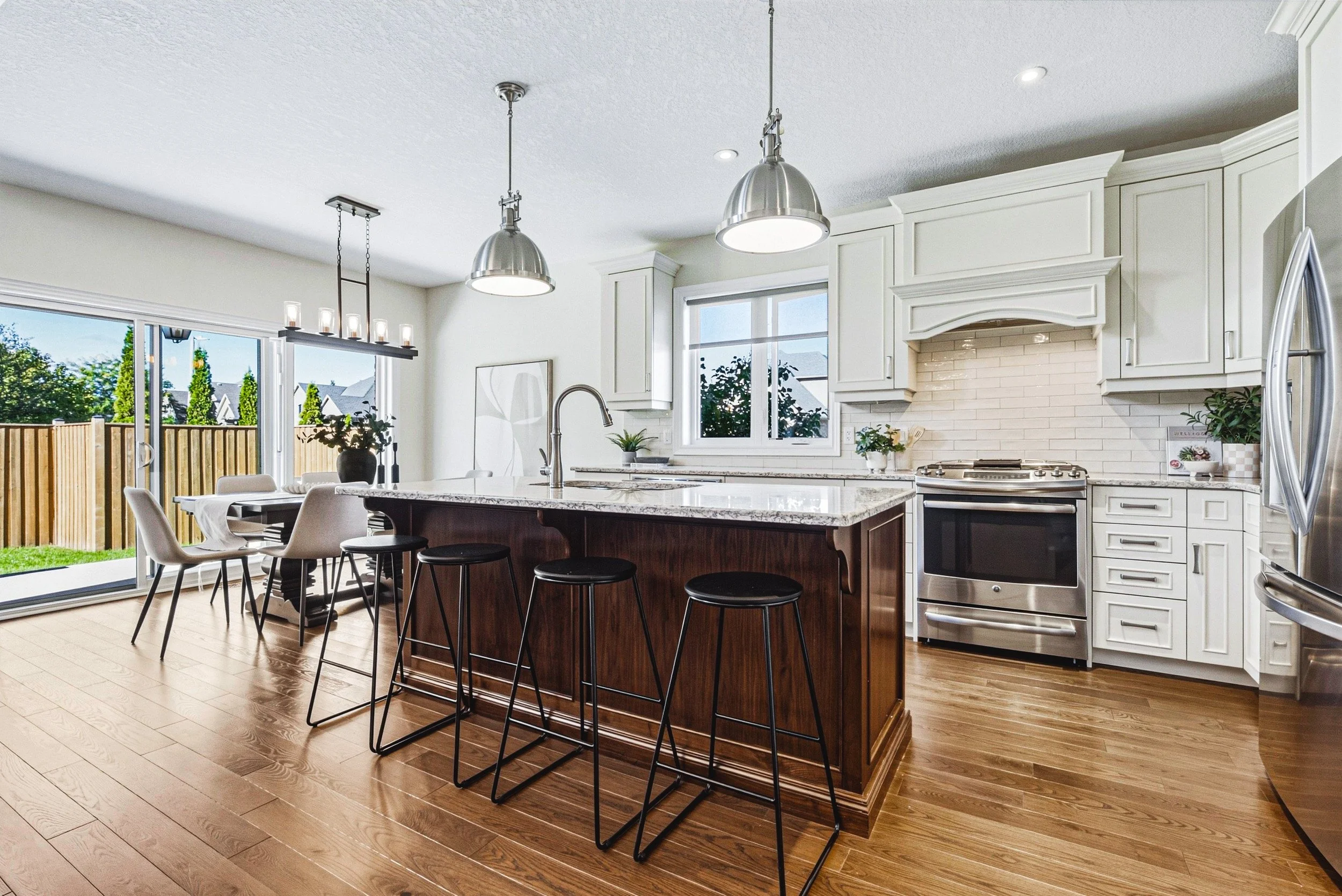 15 - 41 Zaduk Pl, Guelph.jpg