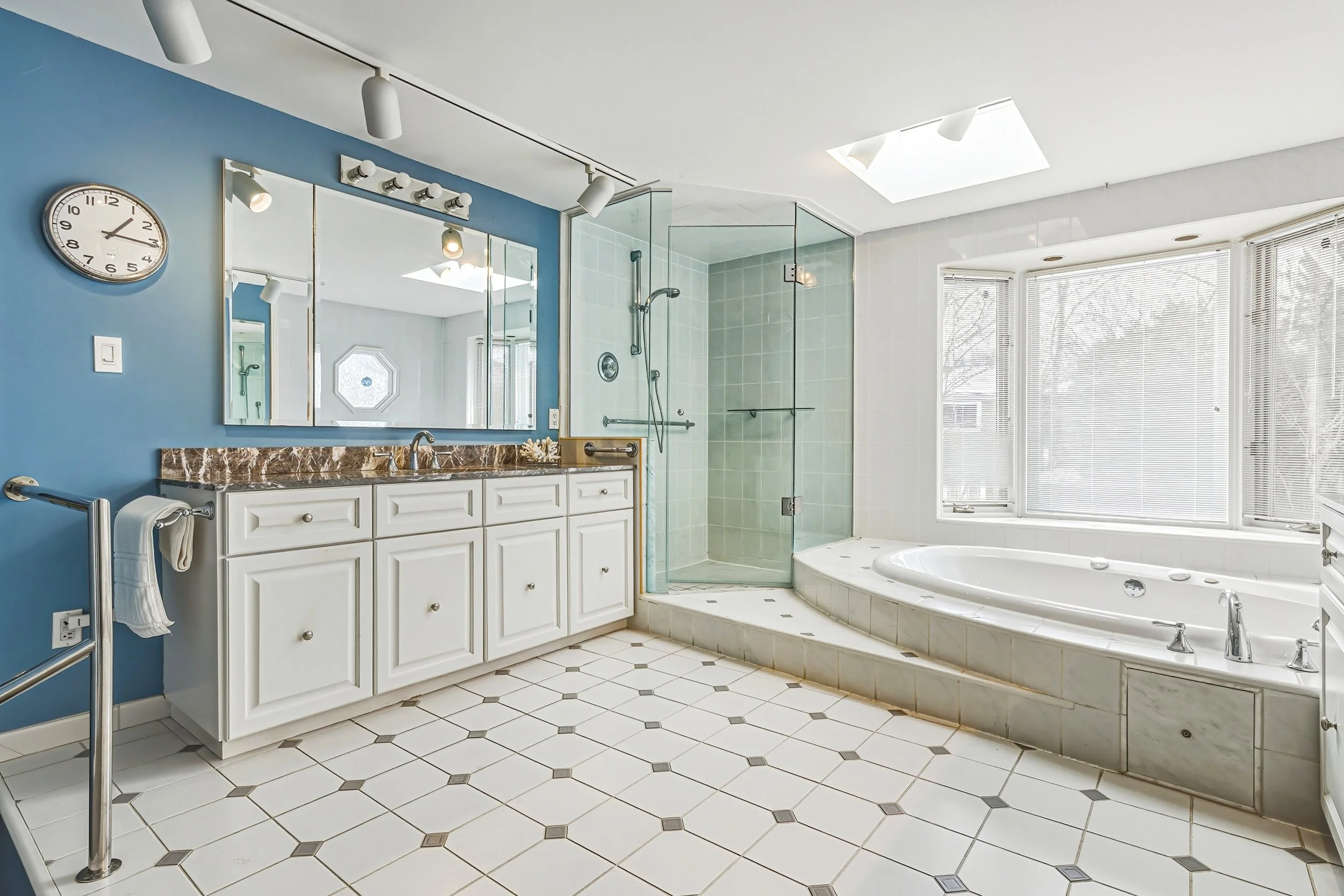 28 - 176 Charnwood Dr, Oakville.jpg