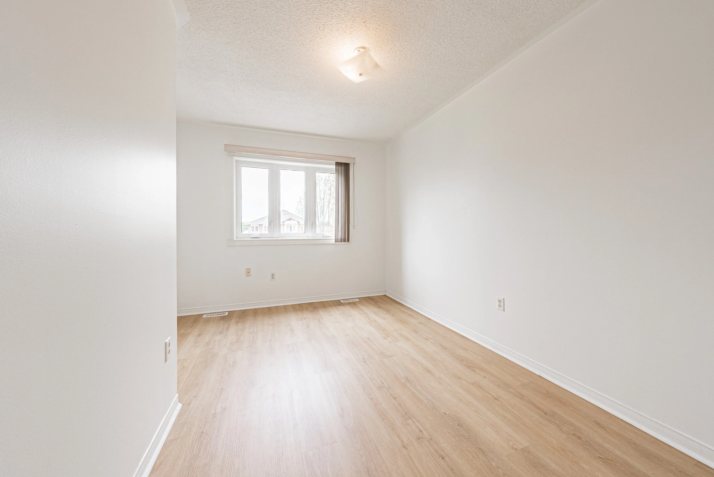 15 - 155 Saddletree Trail, Brampton.jpg