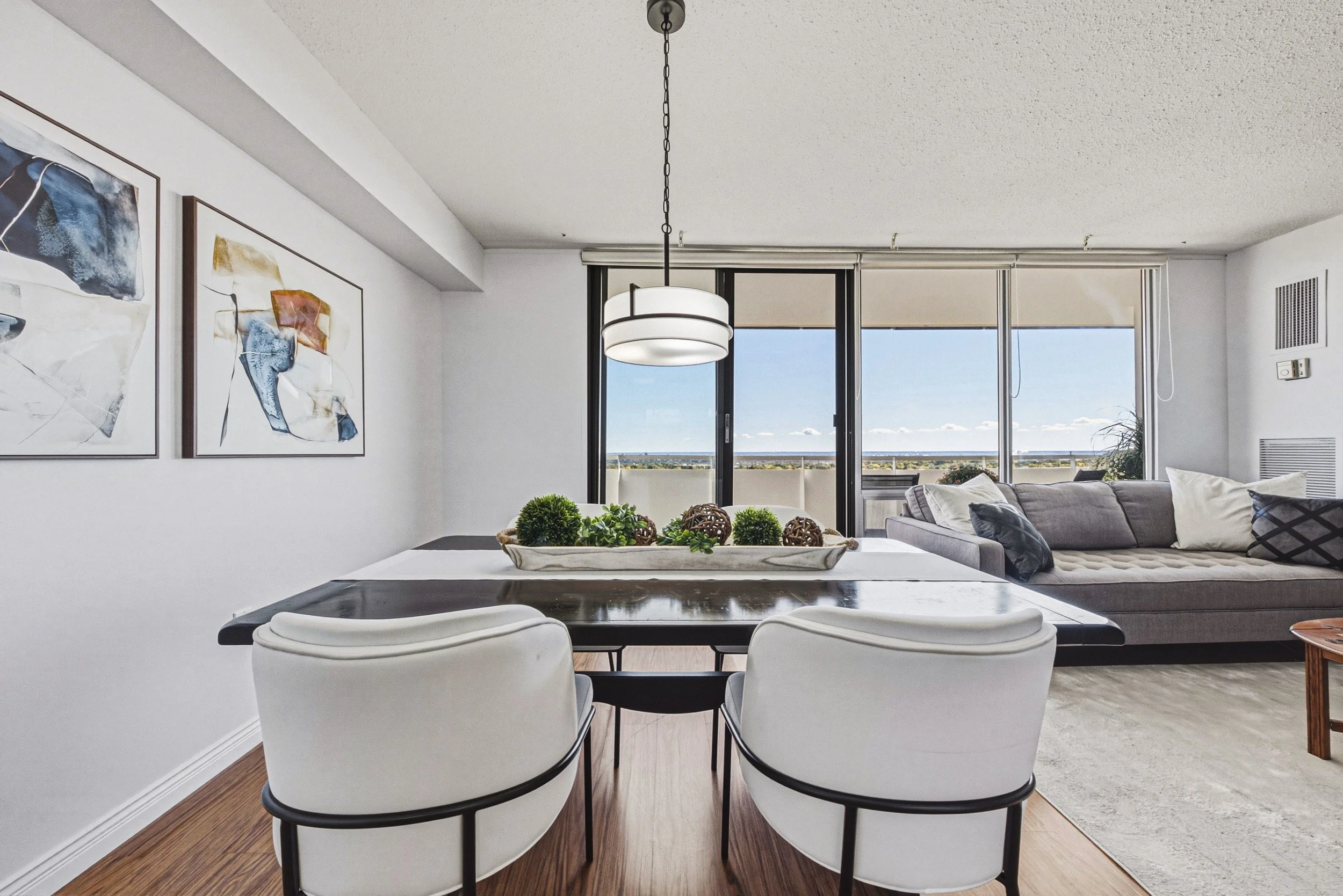15 - 2055 Upper Middle Rd #1105, Burlington.jpg