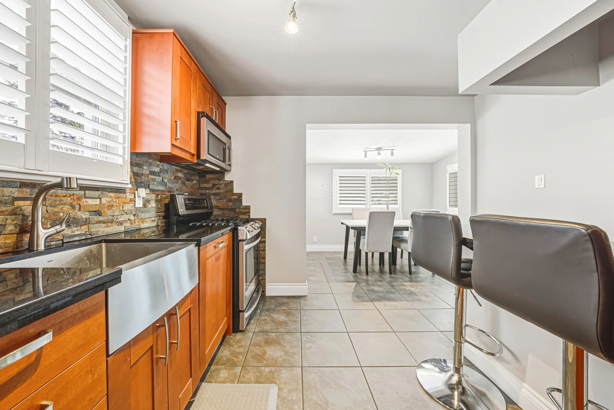 13 - 165 E 38th St, Hamilton.jpg