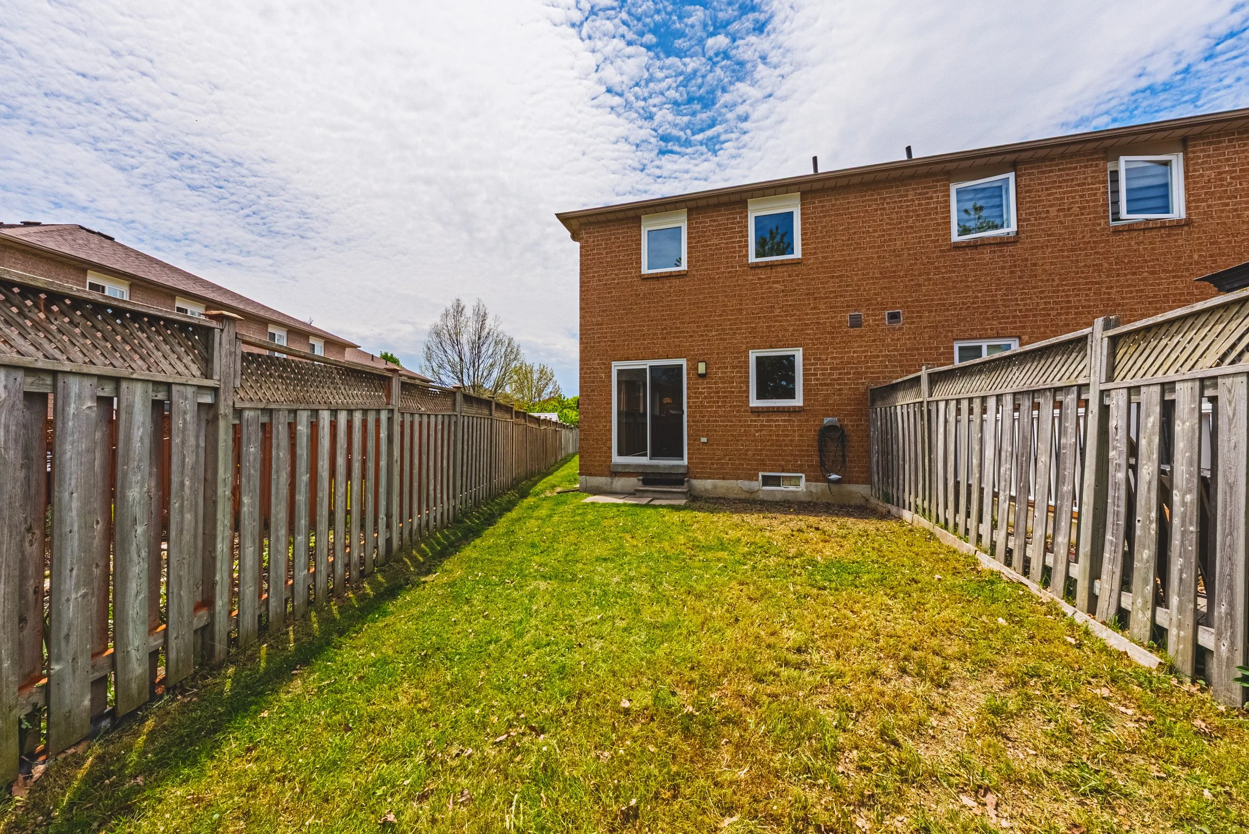 24 - 155 Saddletree Trail, Brampton.jpg