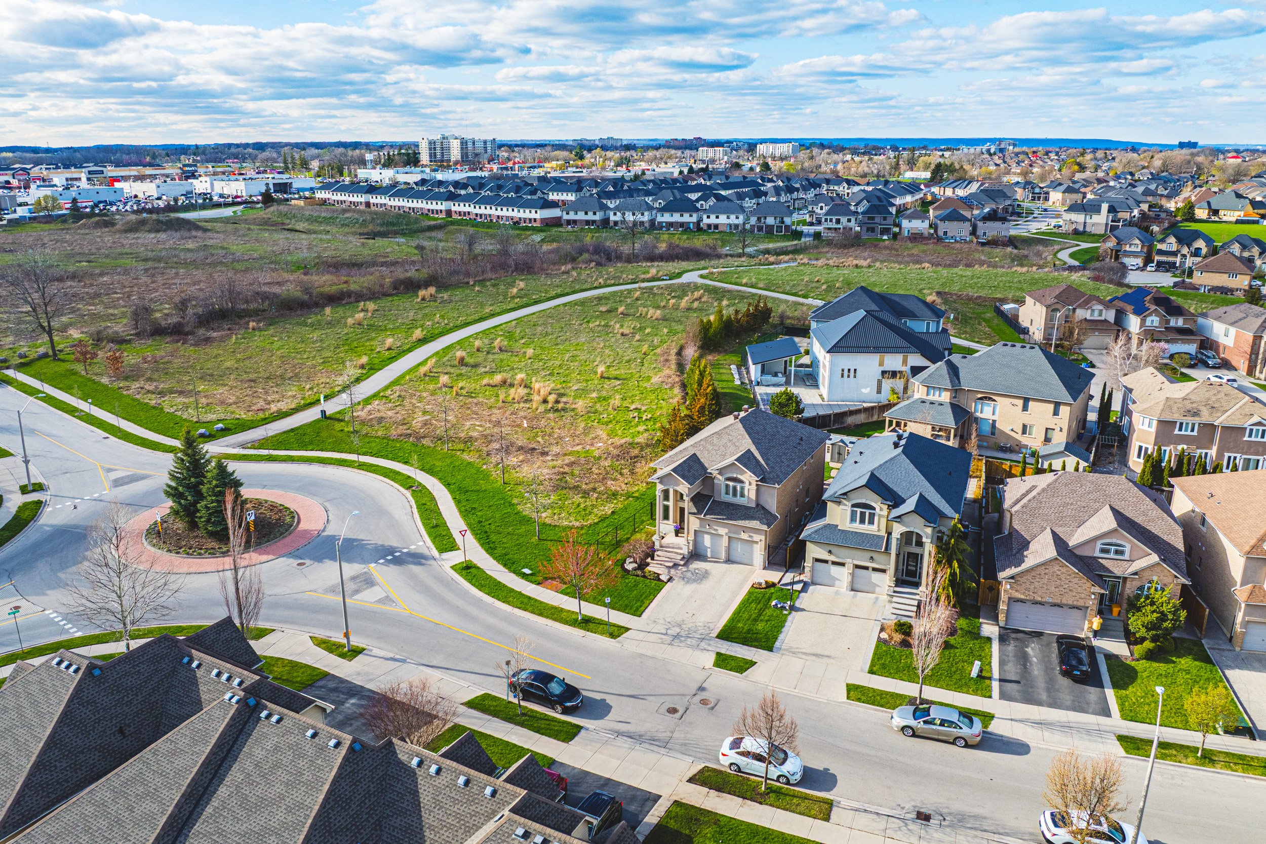 45 - 419 Dicenzo Dr, Hamilton.jpg