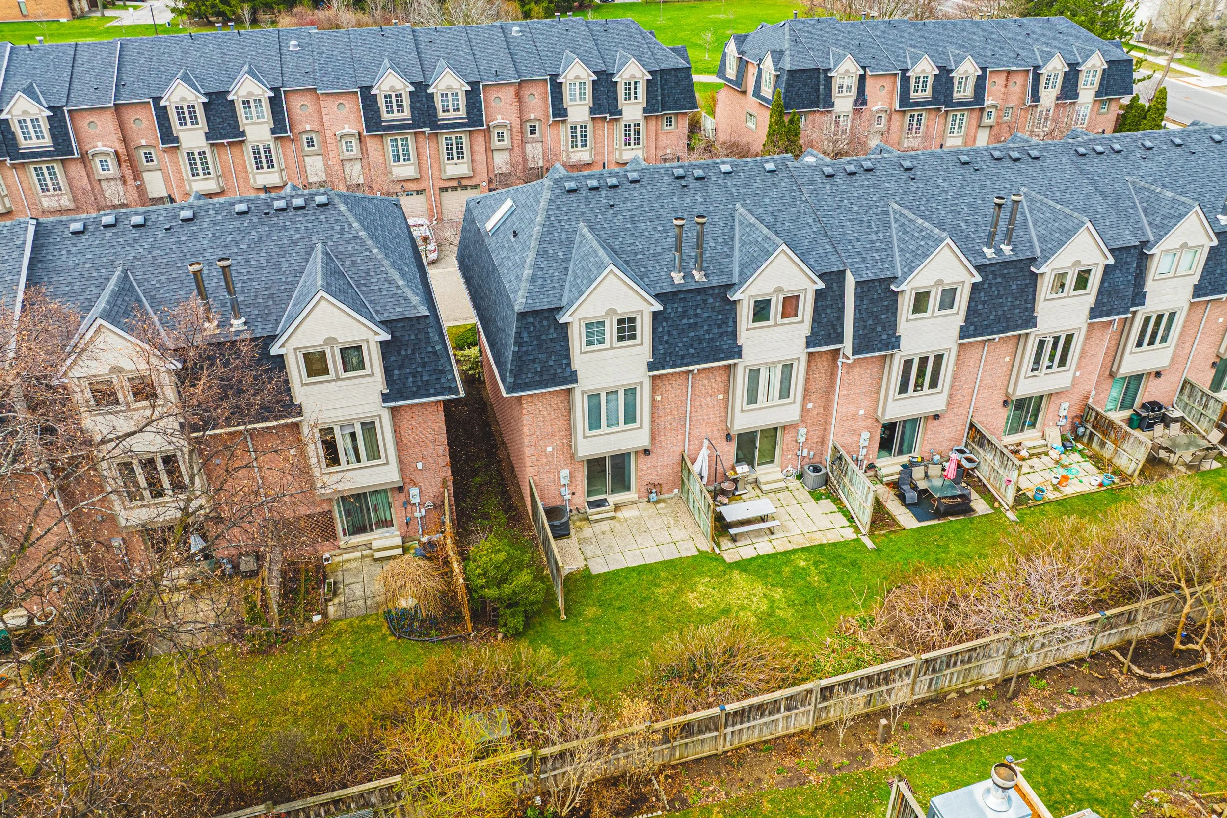 49 - 3140 Fith Line #28, Mississauga.jpg