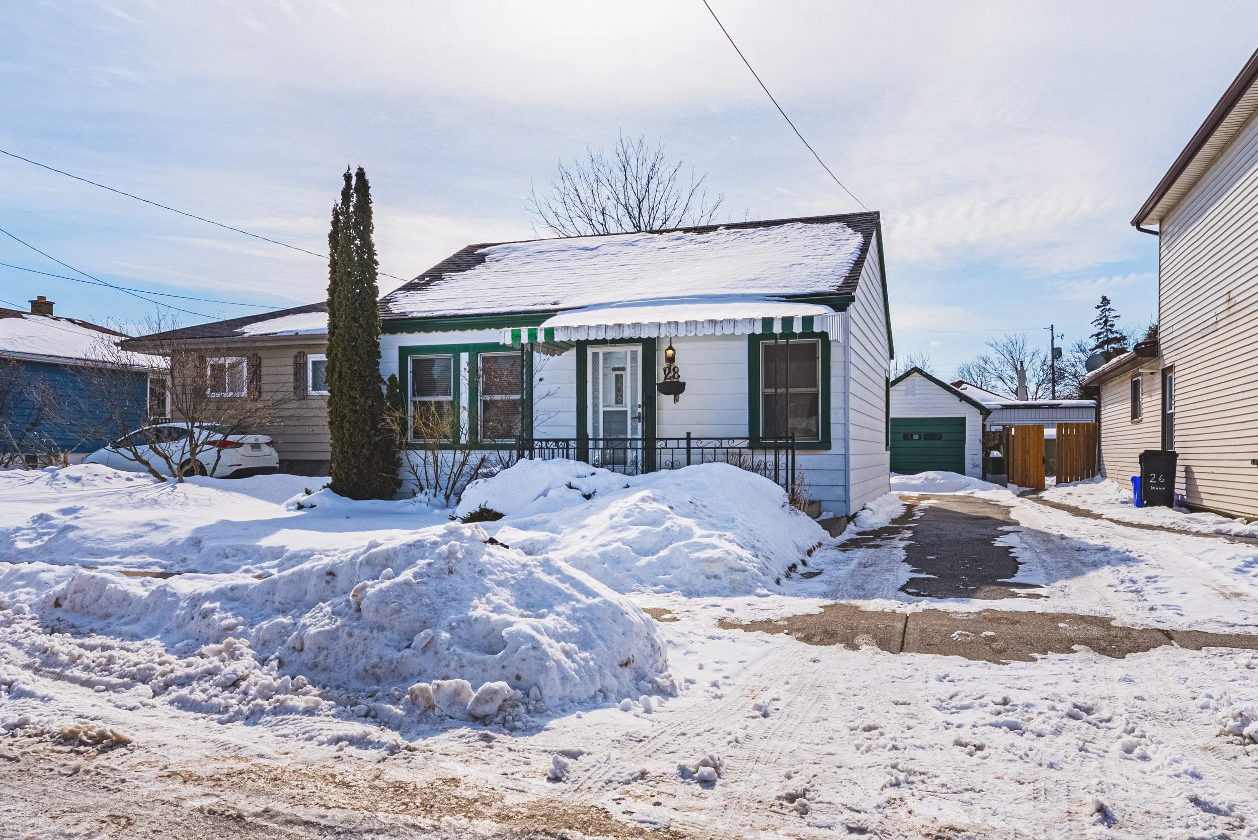 1 - 28 Munn FRONT RE.jpg