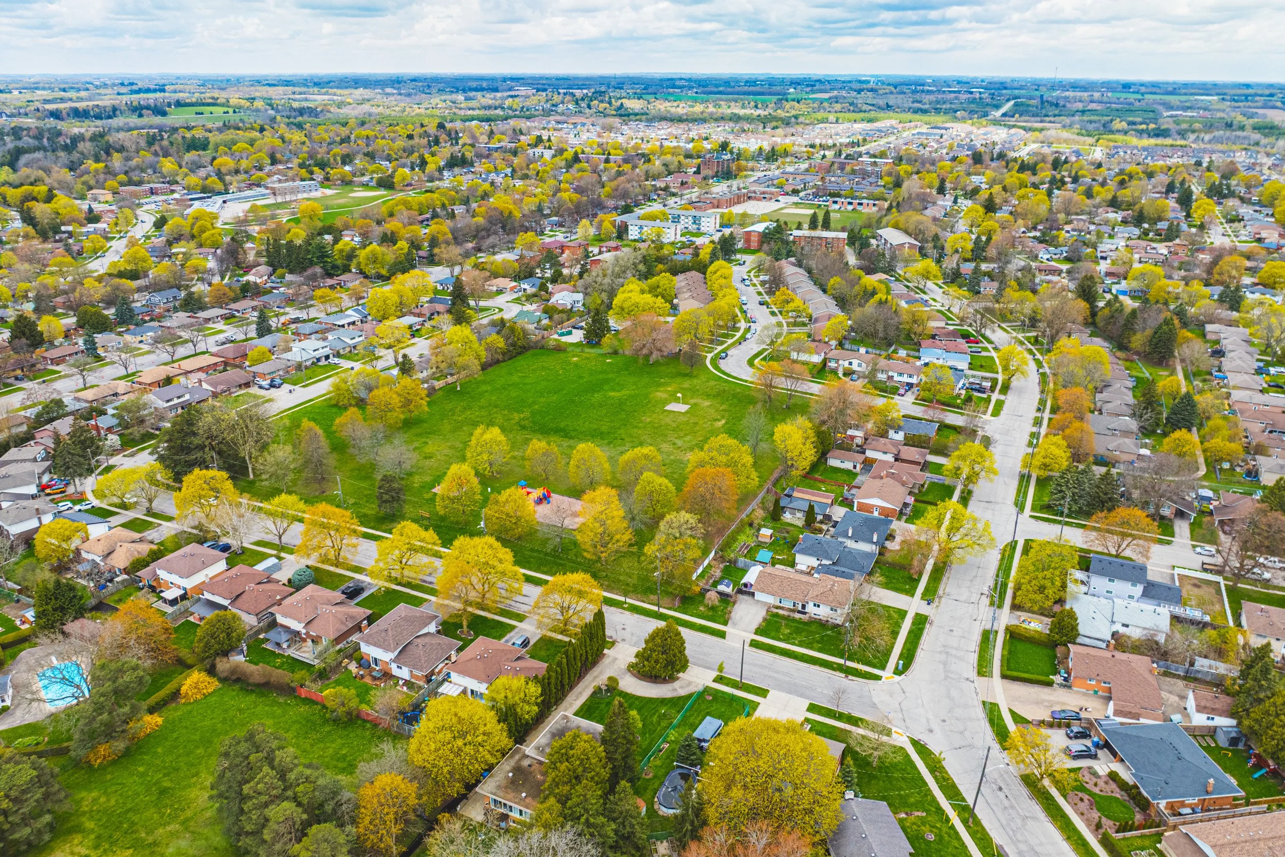 34 - 306 Victoria Rd, Guelph.jpg