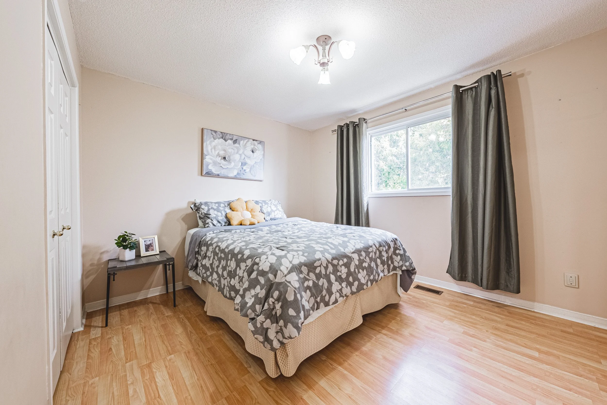 24 - 110 Highbury Dr, Stoney Creek.jpg