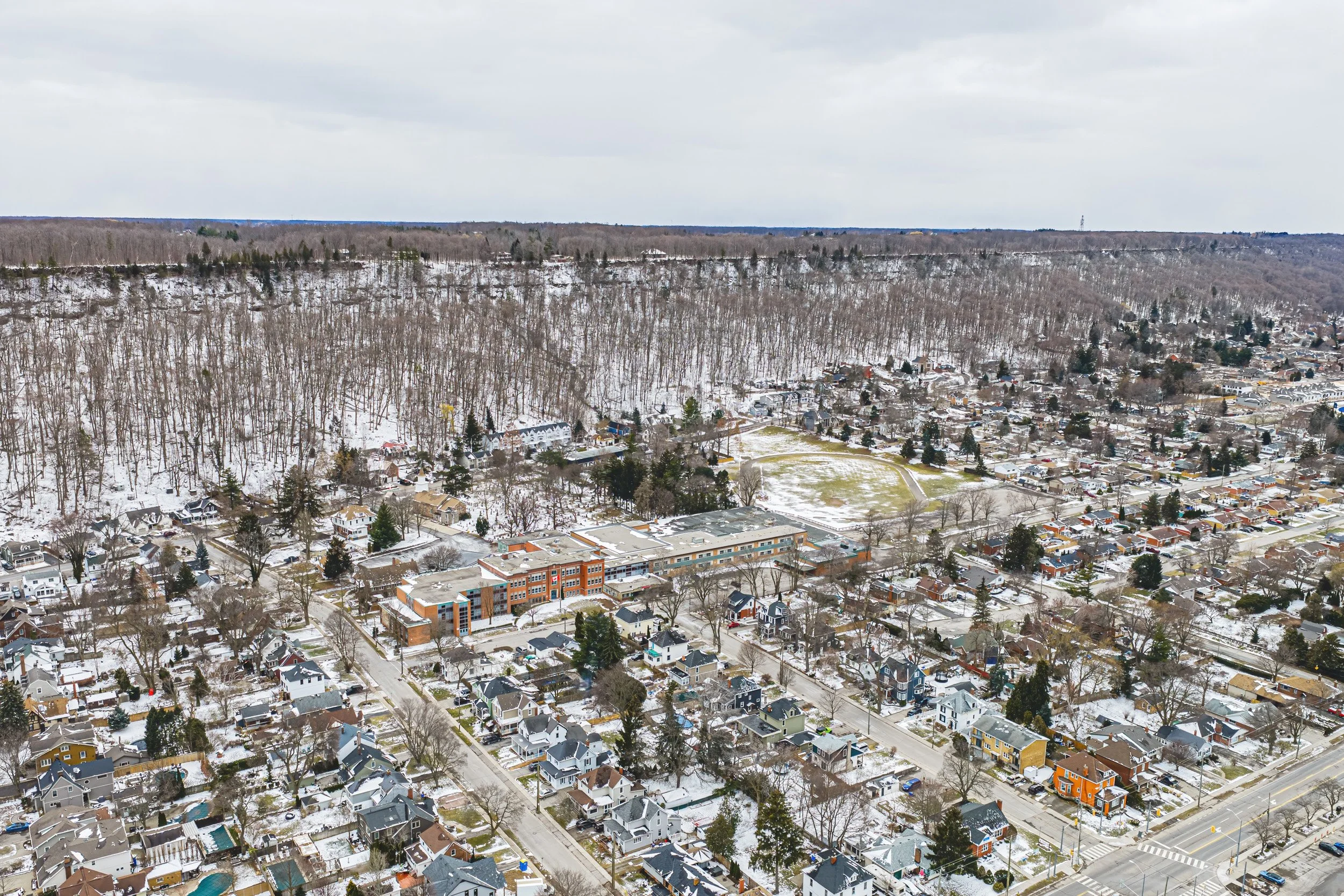 45 - 6 Nelles Blvd, Grimsby.jpg