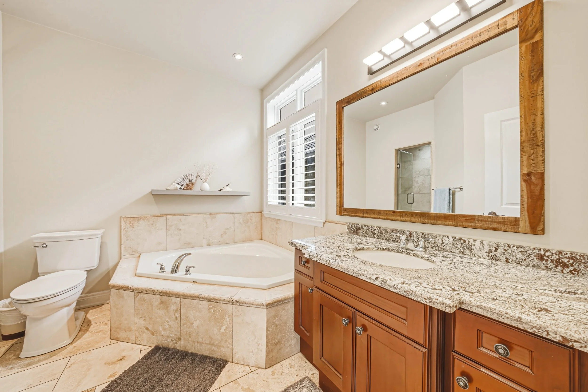 26 - 976 Shadeland Ave #3, Burlington.jpg