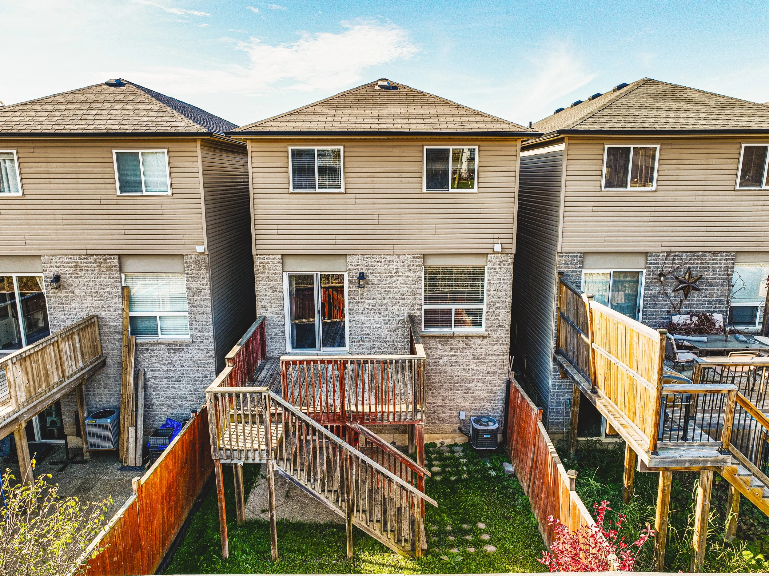 56-35 Thames Wy Hamilton.jpg