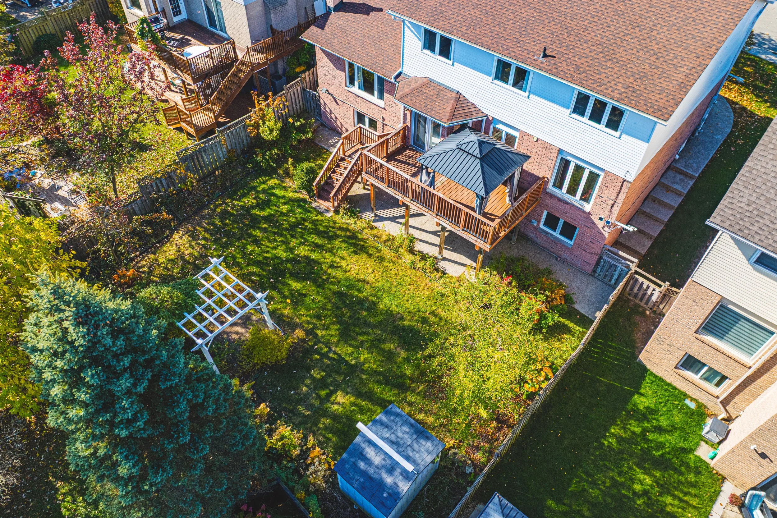 64 - 21 Moss Blvd, Dundas.jpg