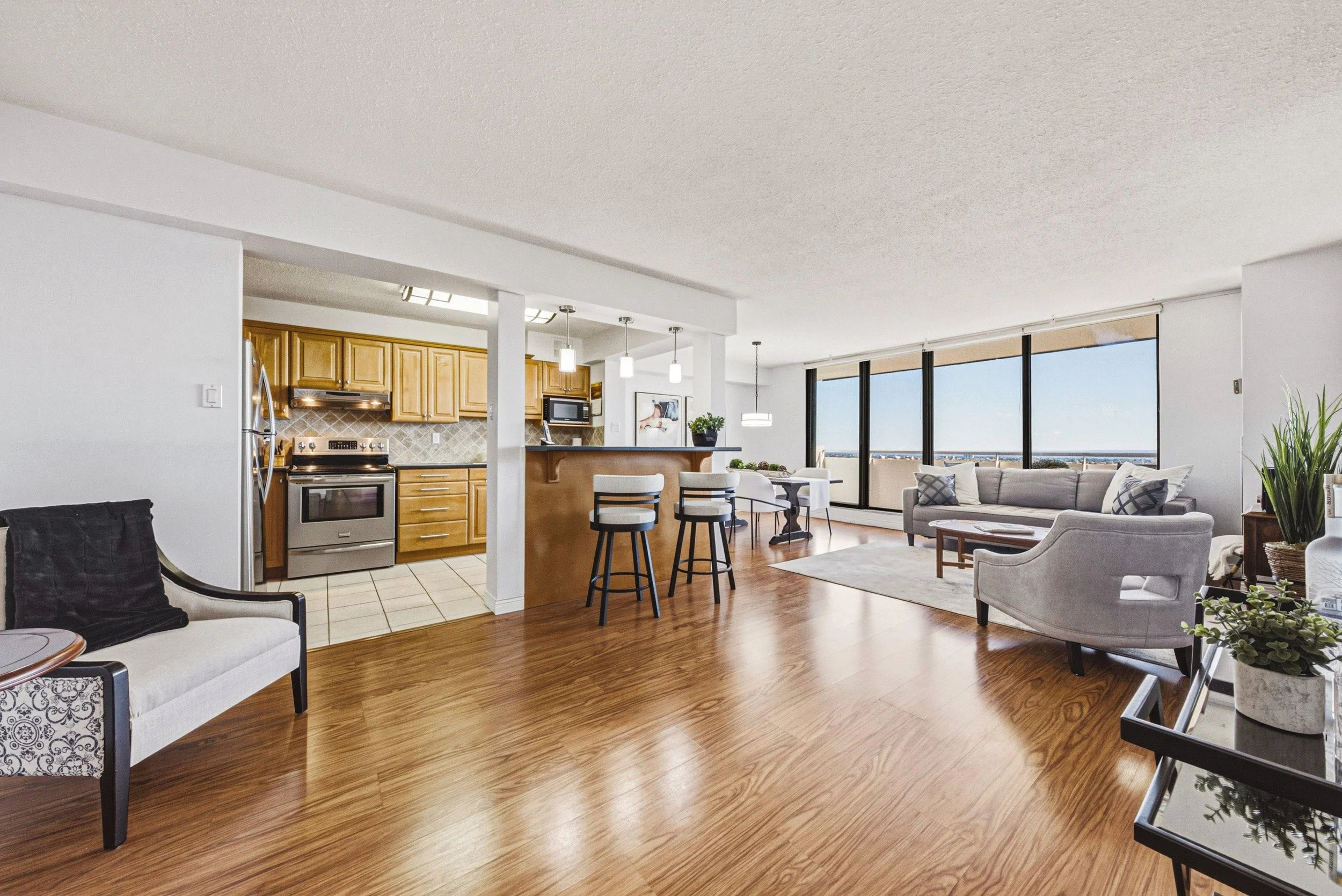 7 - 2055 Upper Middle Rd #1105, Burlington.jpg