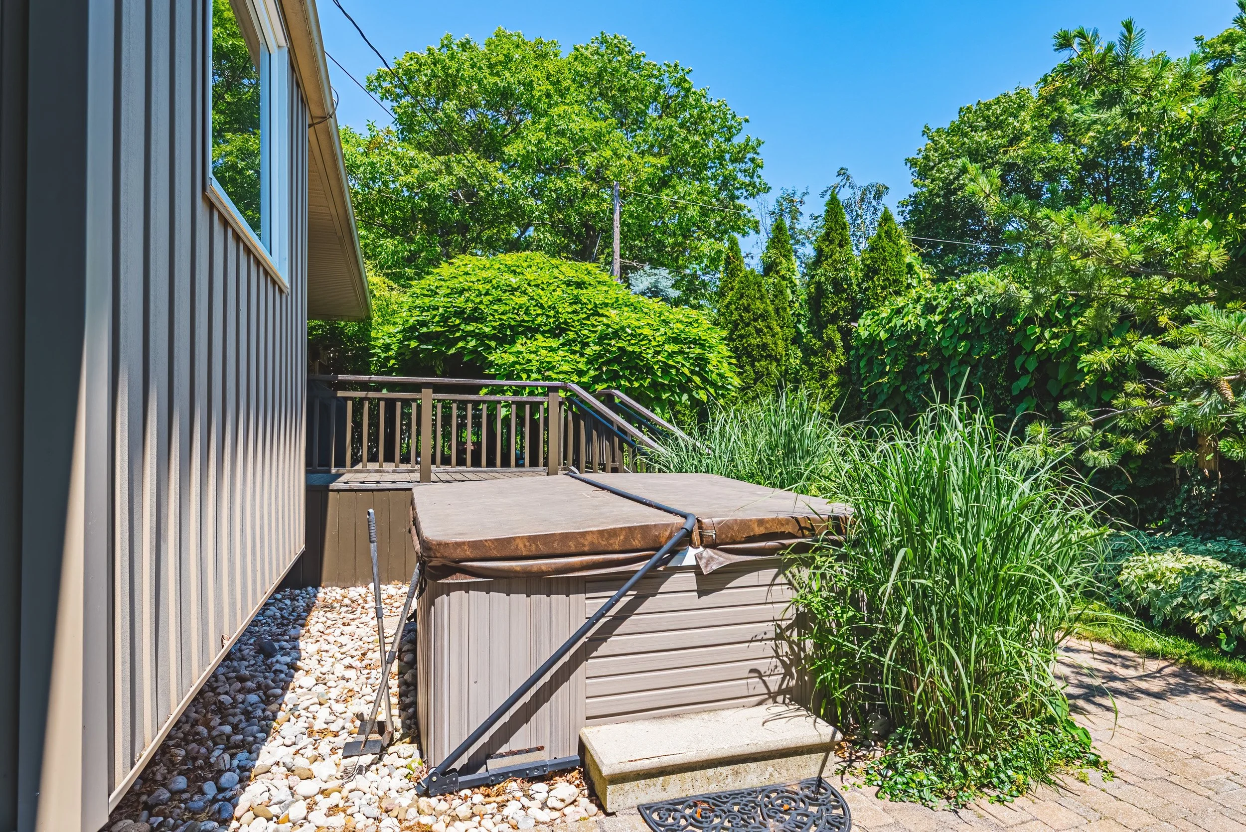 50 - 3384 Manfred Dr, Burlington.jpg