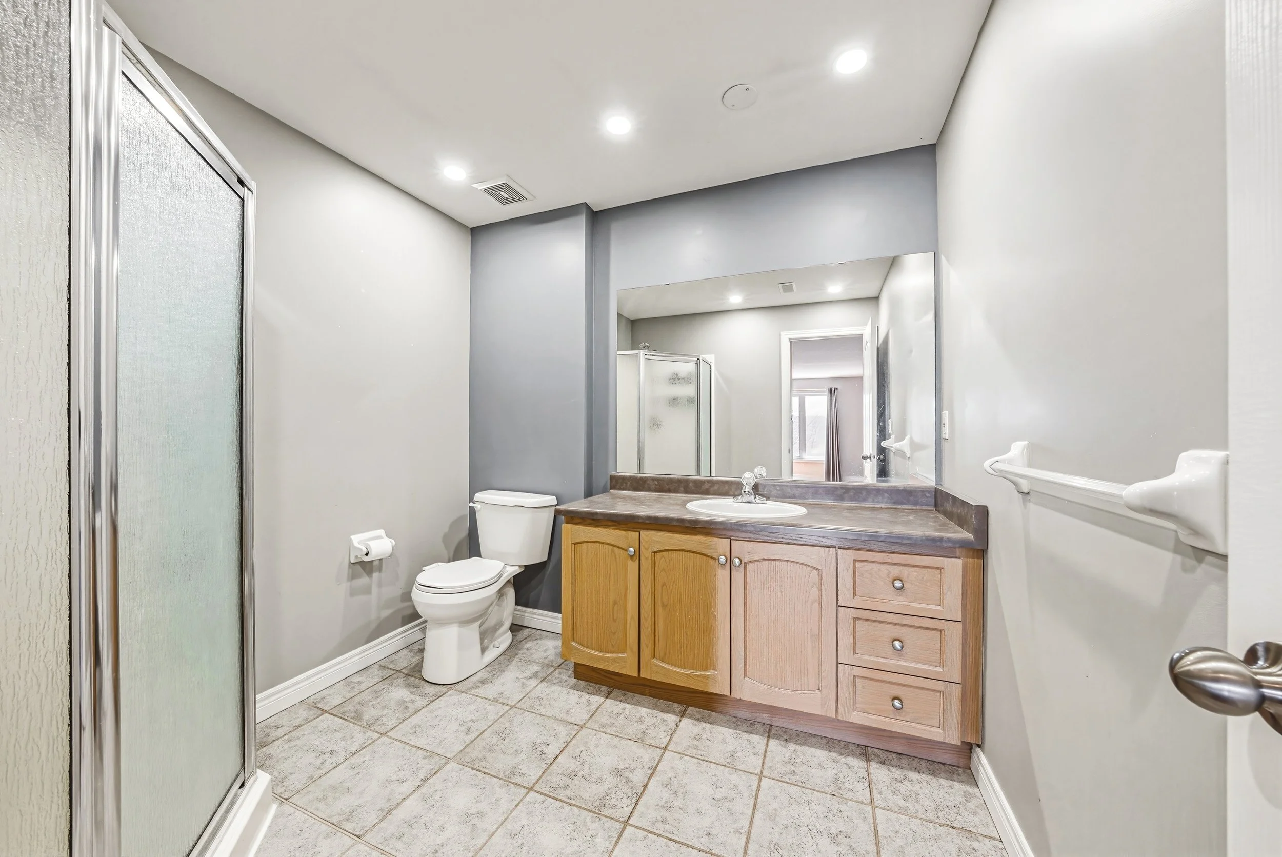 18 - 2 Harbour Dr #14, Stoney Creek.jpg