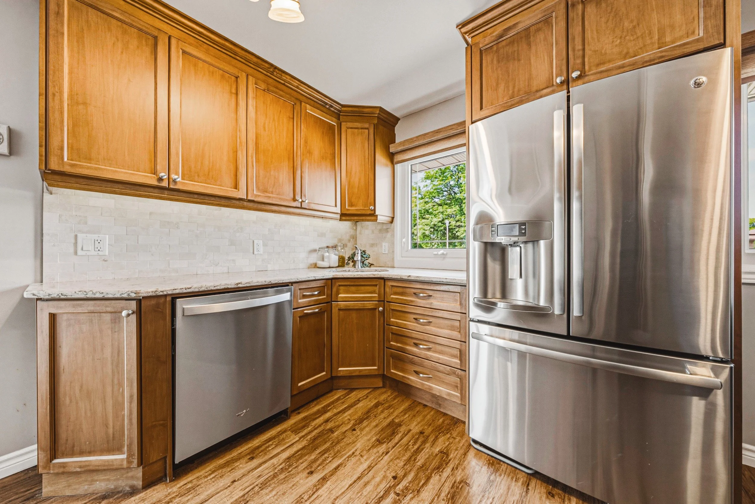 10 - 1821 Biscayne Dr, Cambridge.jpg