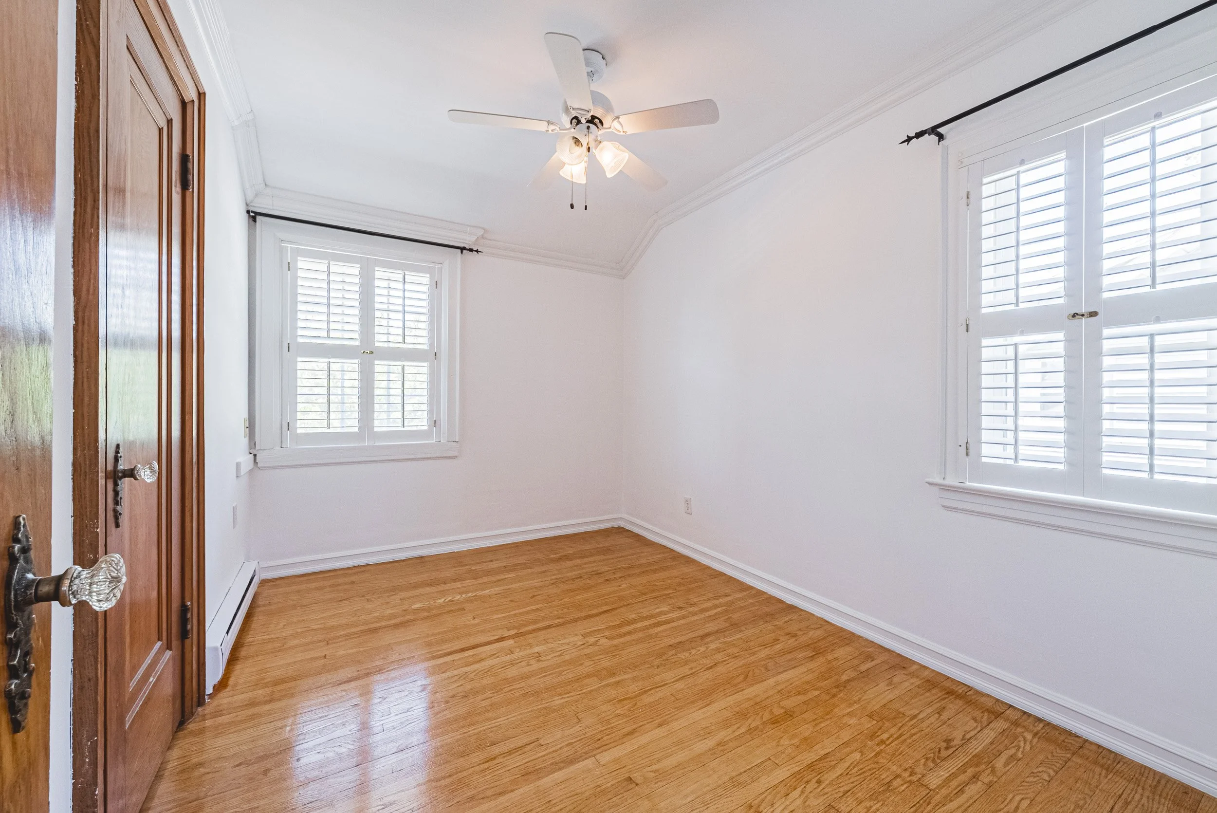 20 - 5039 Valley Way, Niagara Falls.jpg