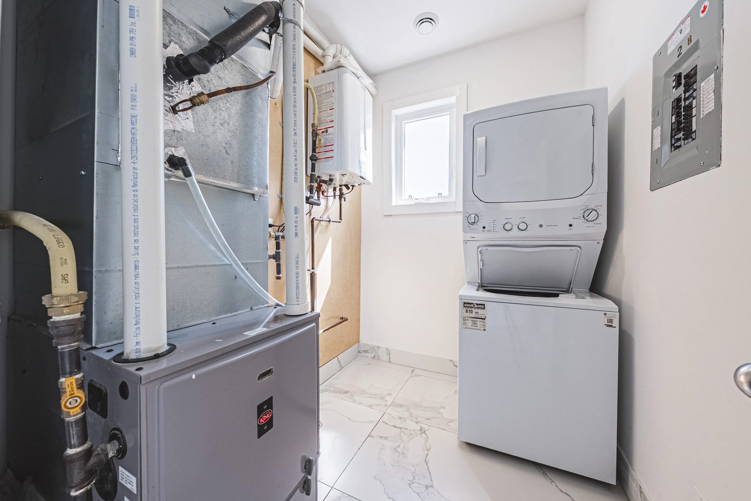 35 - 68 Vansitmart Ave, Hamilton.jpg