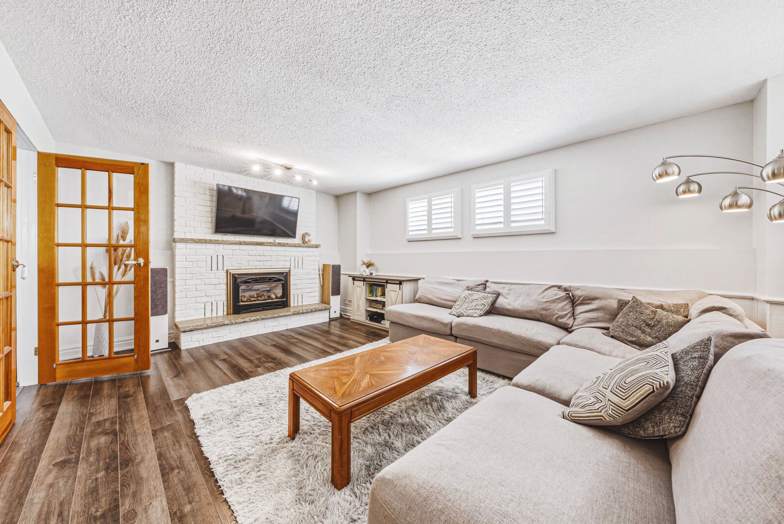 24 - 32 Ainsworth St, Stoney Creek.jpg