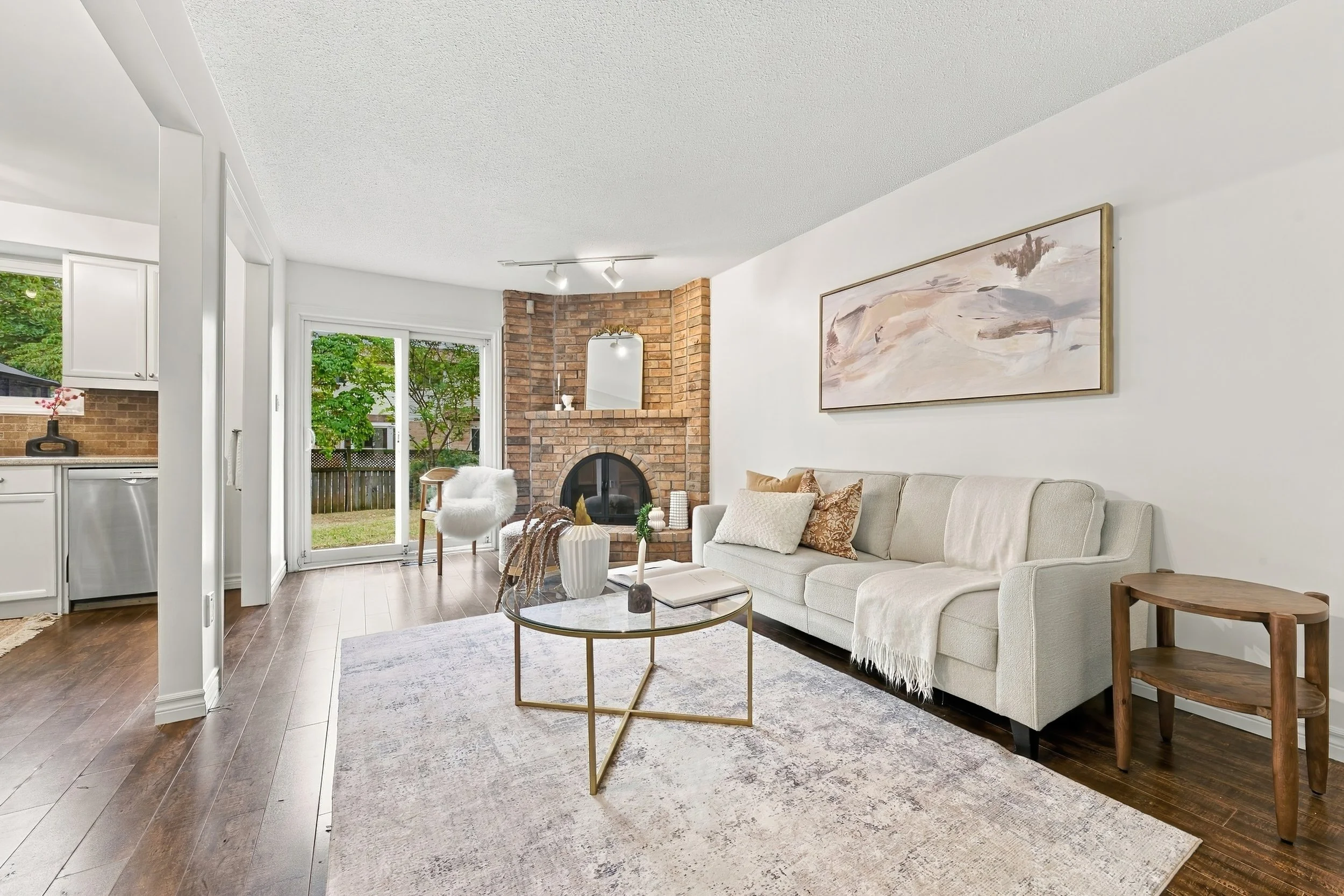 12 - 3453 Hannibal Rd, Burlington.jpg