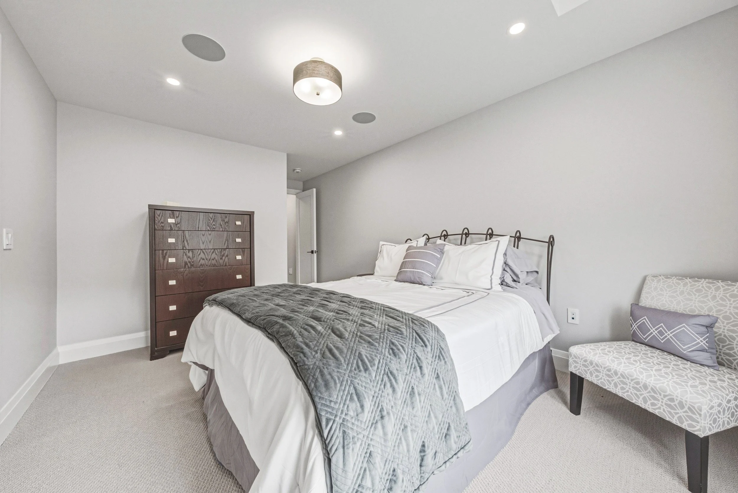 31 - 55 Roberts Dr, Ancaster.jpg