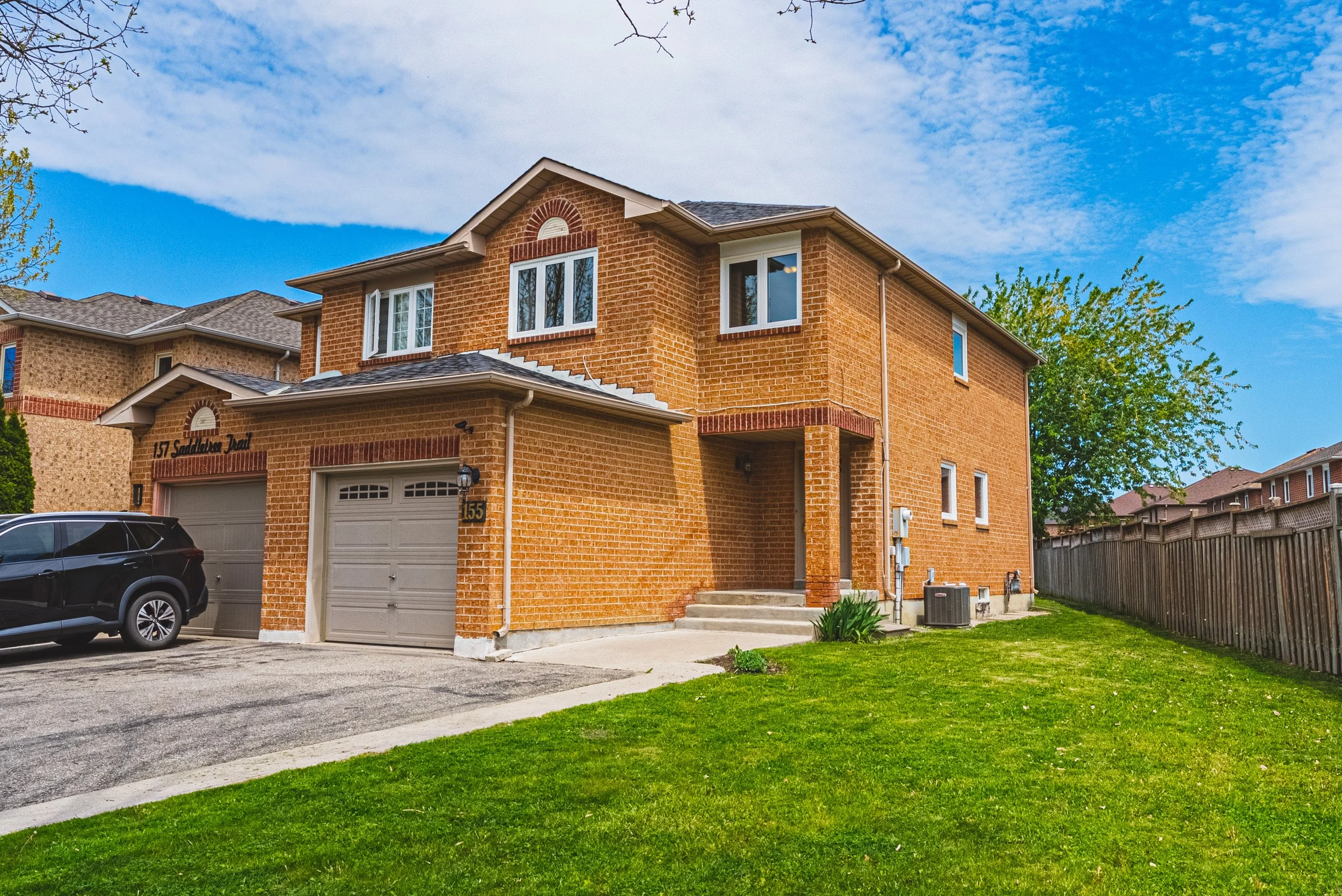 2 - 155 Saddletree Trail, Brampton.jpg