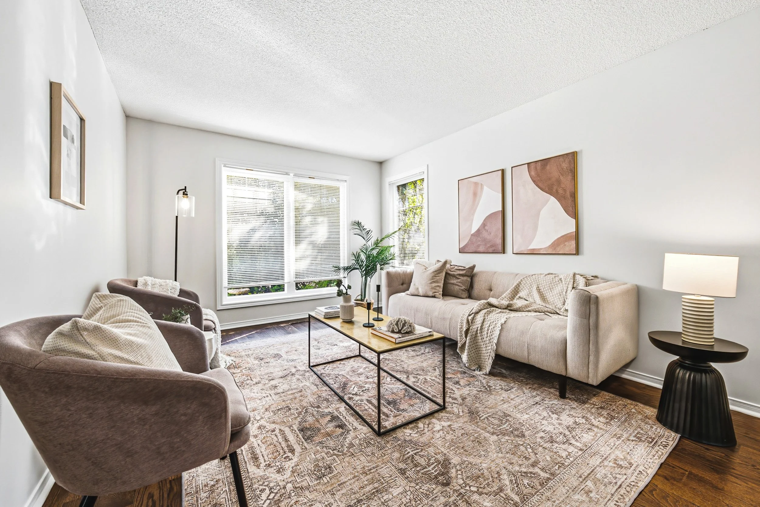 9 - 4153 Vermont Cres, Burlington.jpg