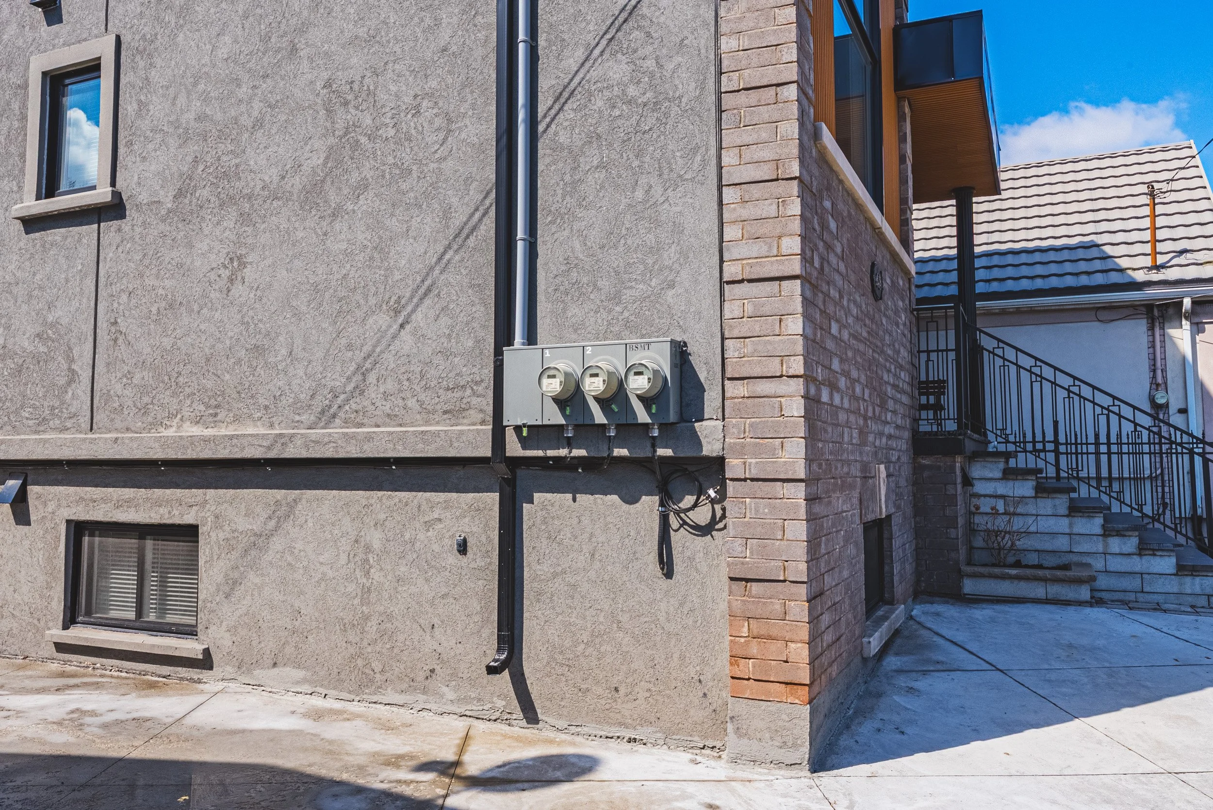 52 - 68 Vansitmart Ave, Hamilton.jpg