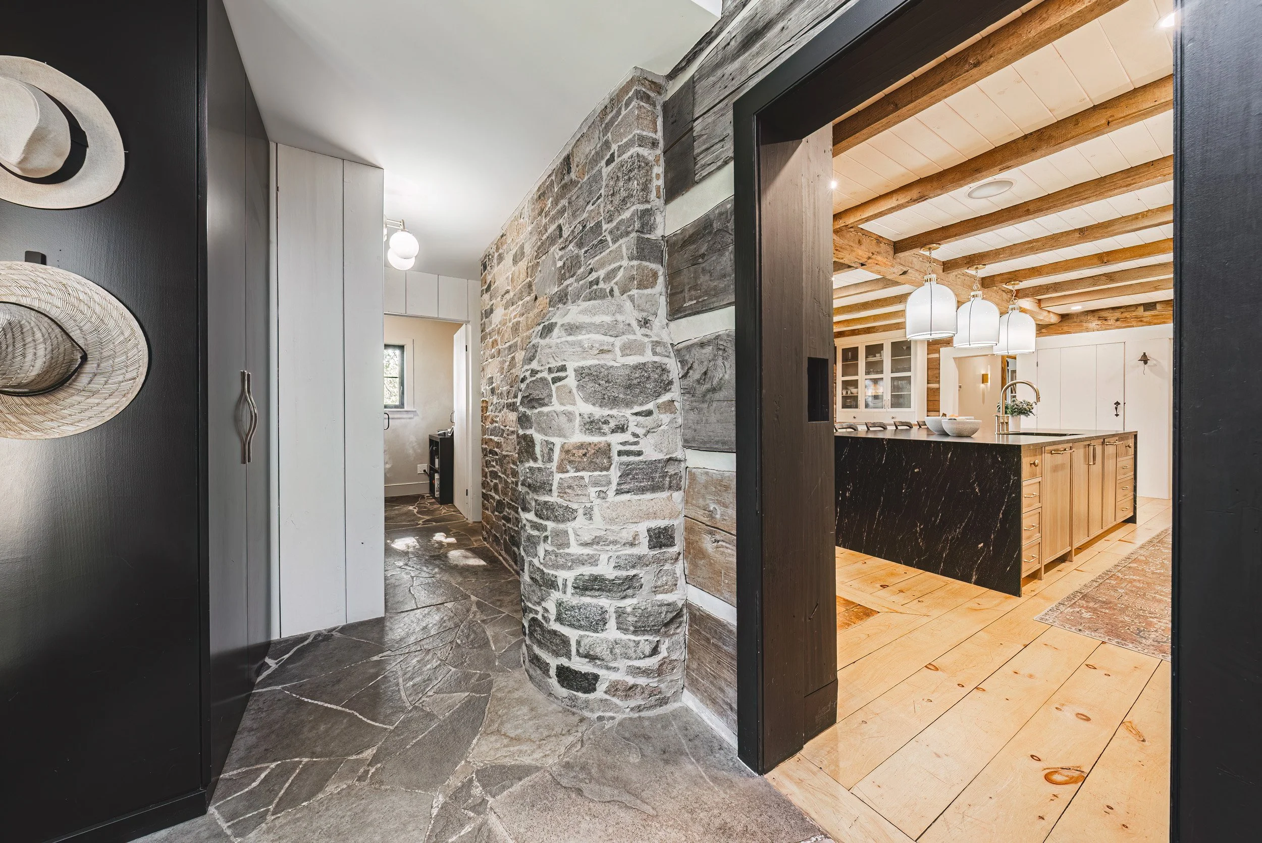 38 - 7399 Bell School Line, Milton.jpg