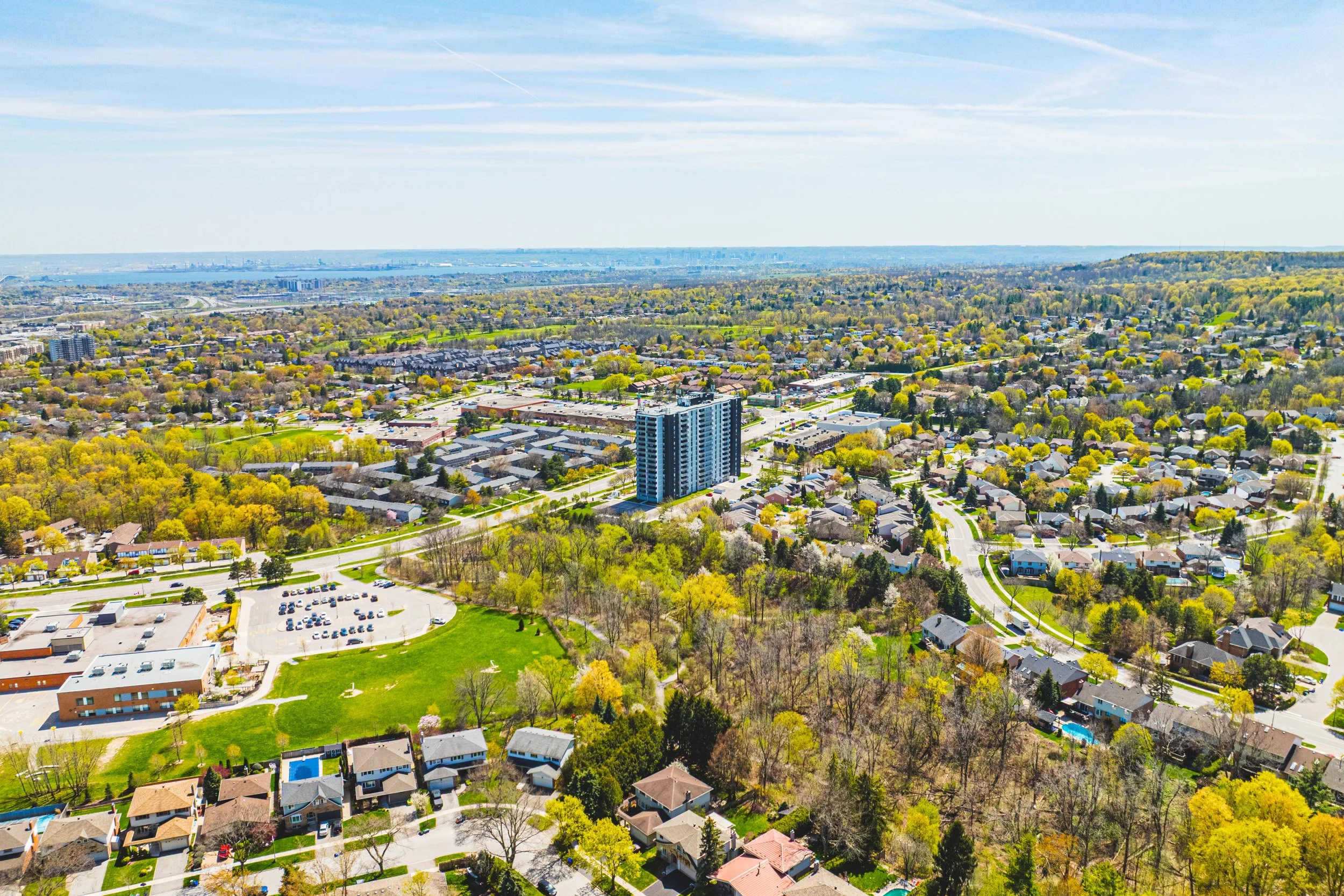 41 - 2055 Upper Middle Rd #901, Burlington.jpg