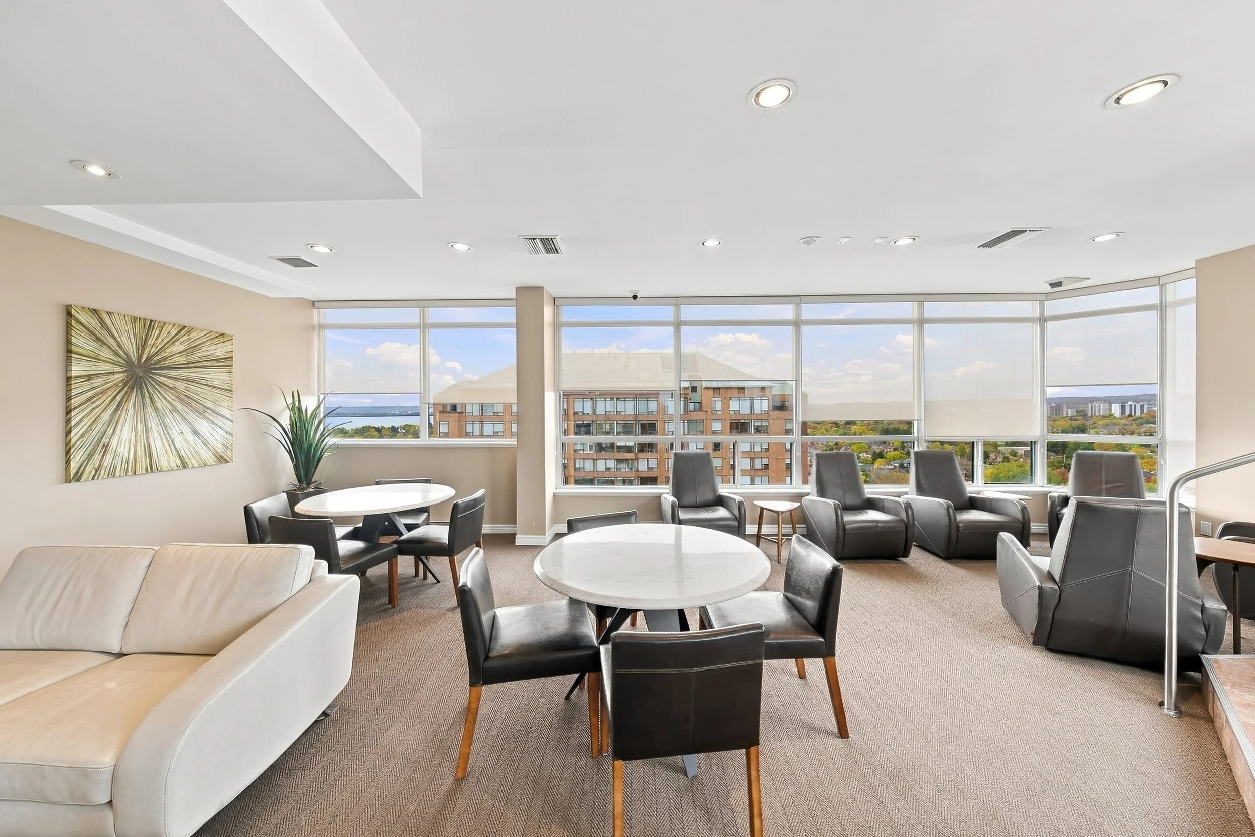32 - 1276 Maple Crossing Blvd #310, Burlington.jpg