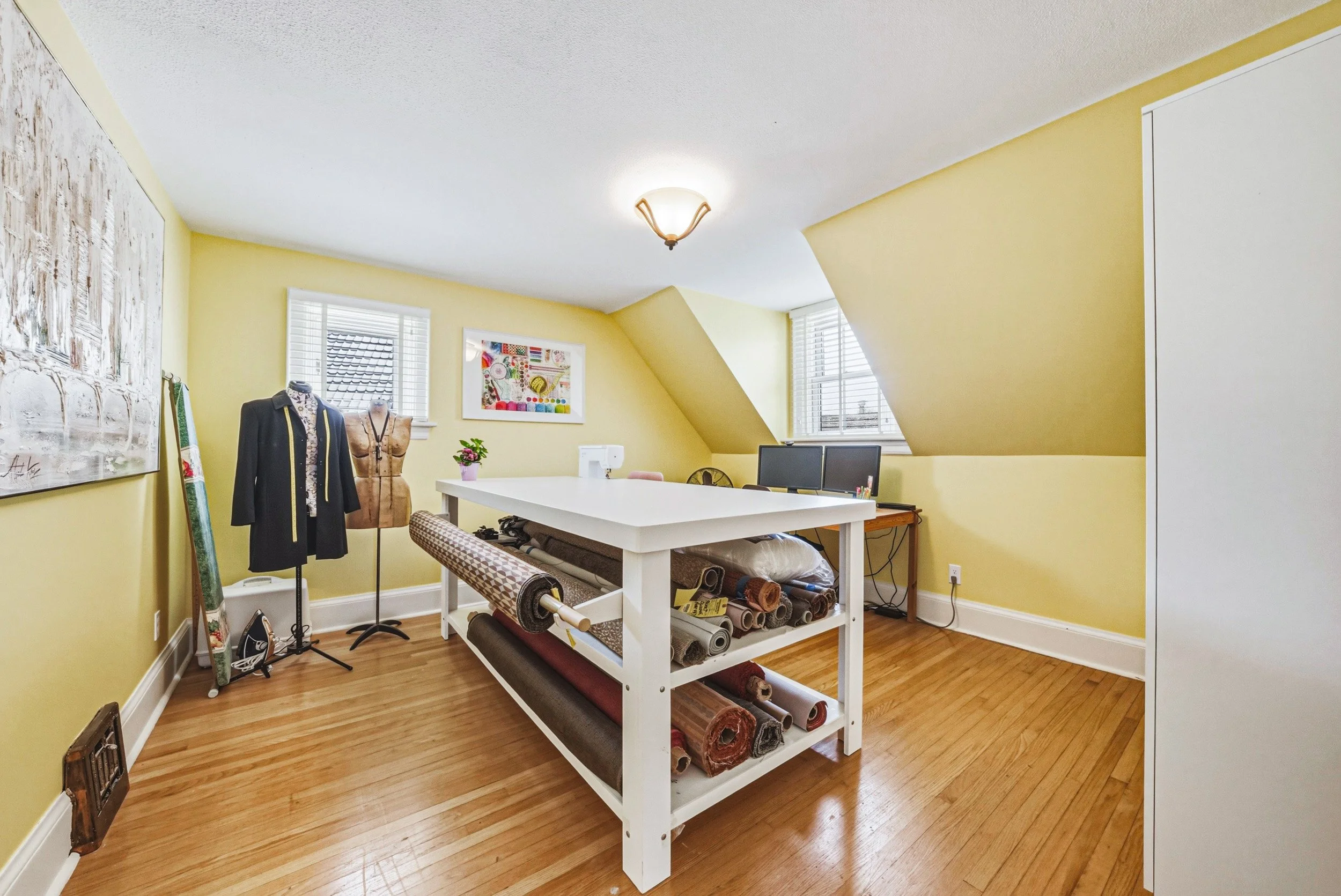 16 - 55 Van Camp Ave, Brampton.jpg