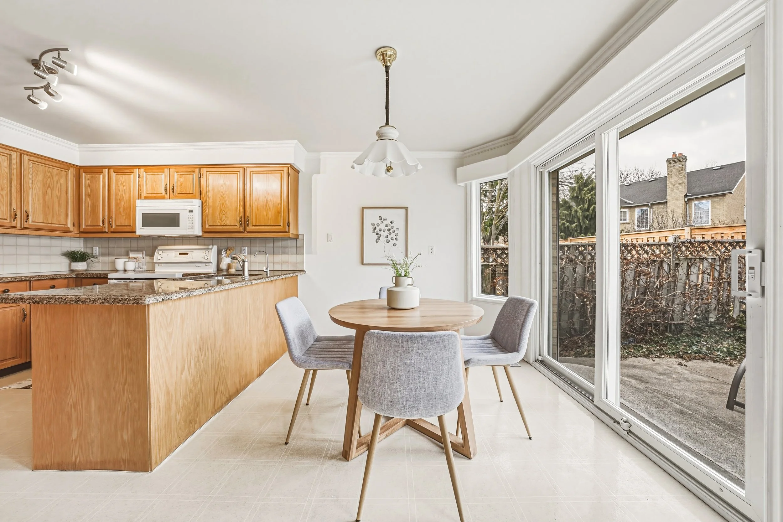 12 - 1595 Flamborough Cir, Mississauga.jpg