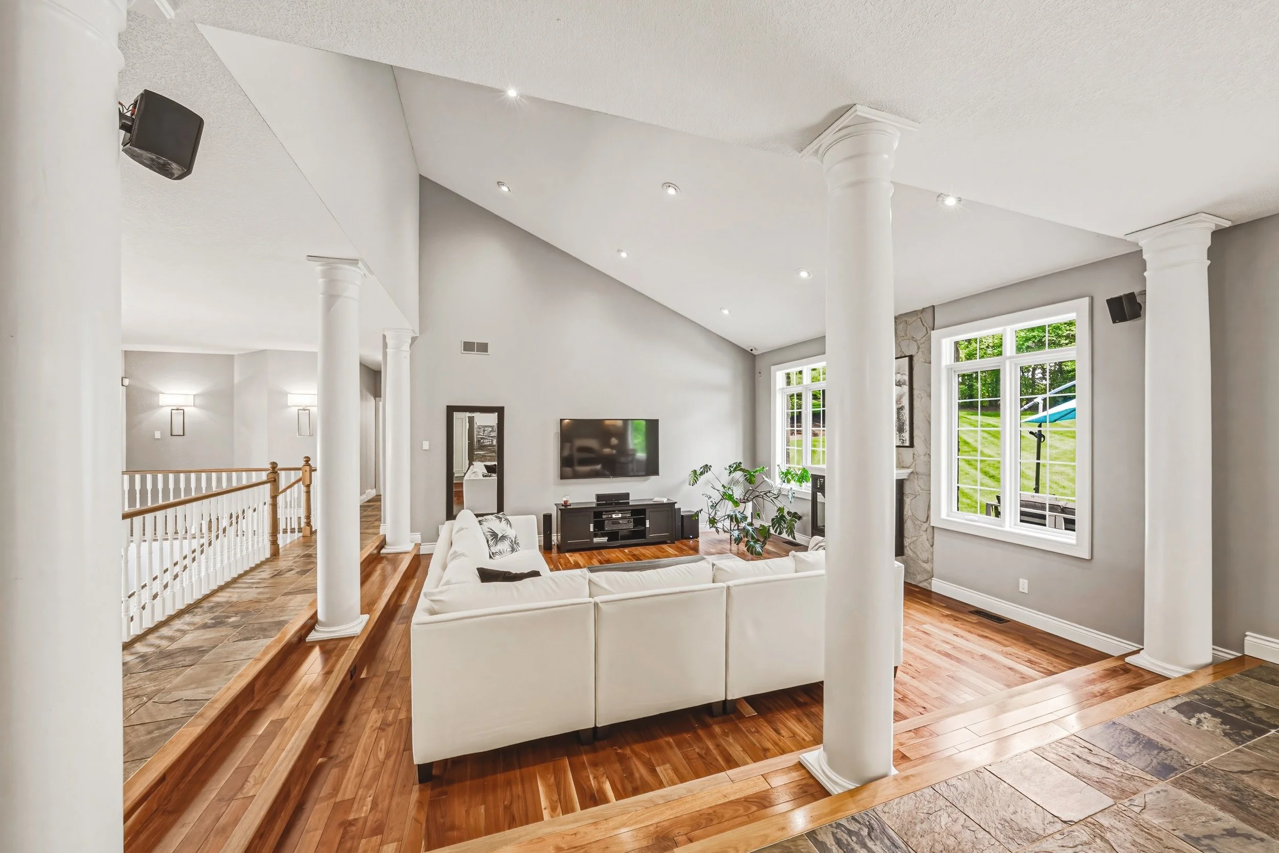 17 - 845 Hidden Valley Rd, Kitchener.jpg