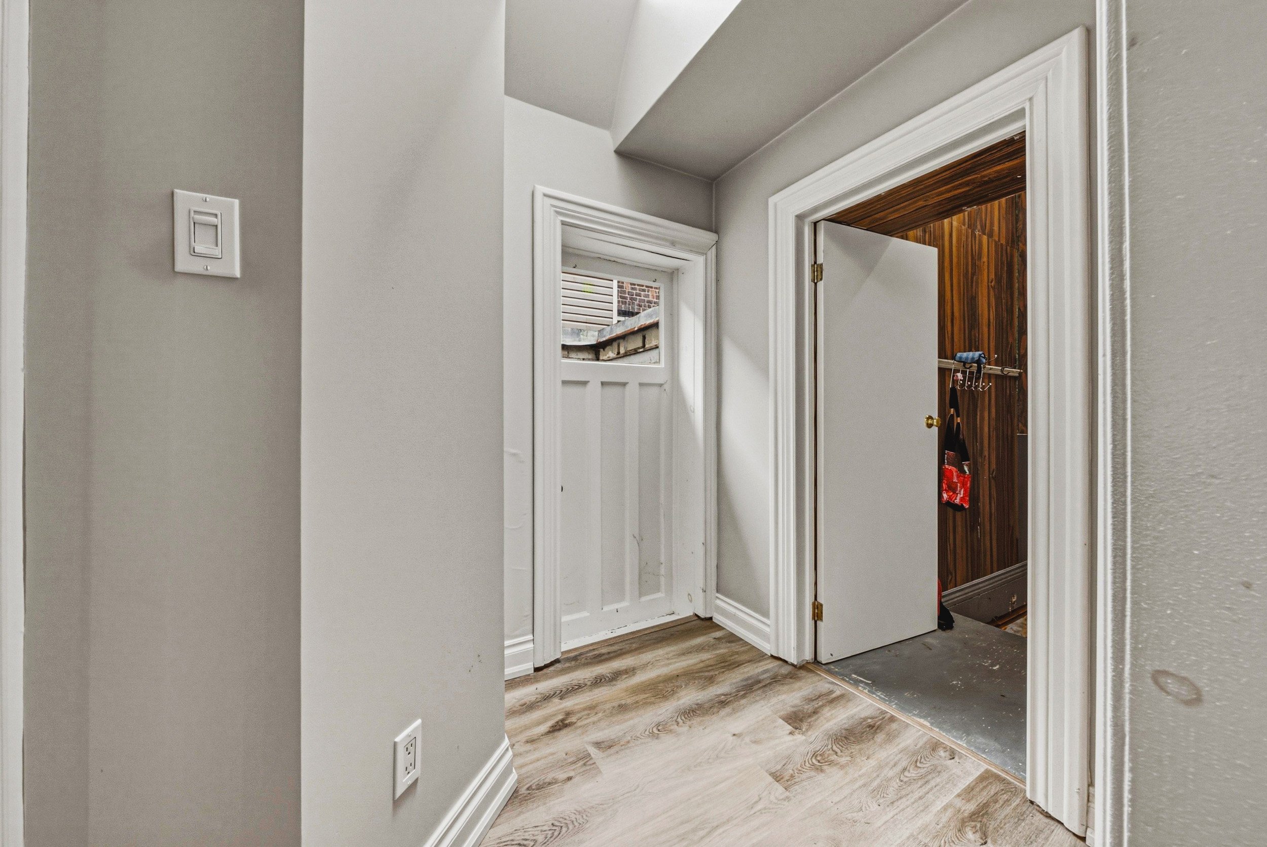 18 - 75 Pollock Ave, Cambridge.jpg