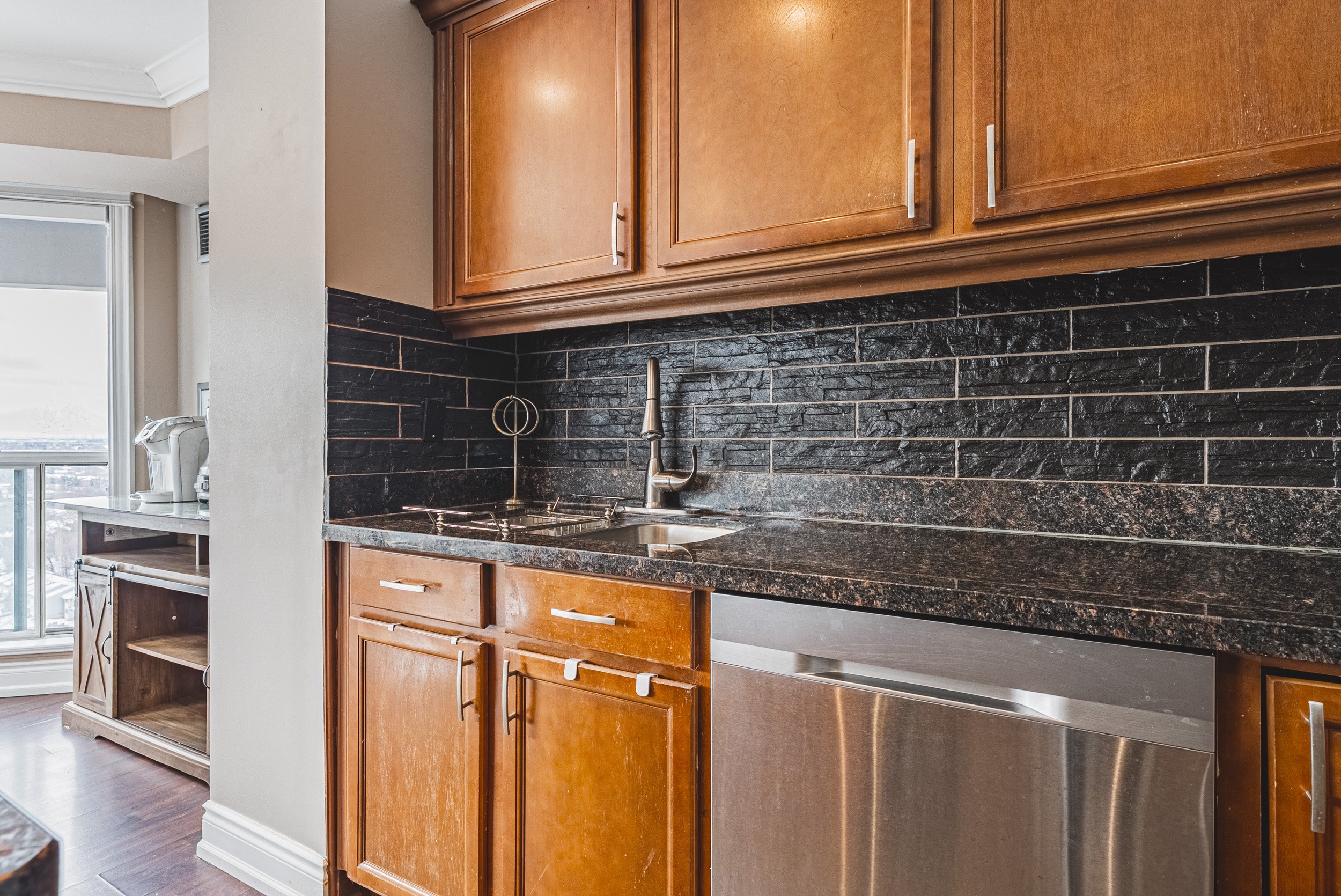 23 - 2155 Burnhamthorpe Rd W #1904, Mississauga.jpg