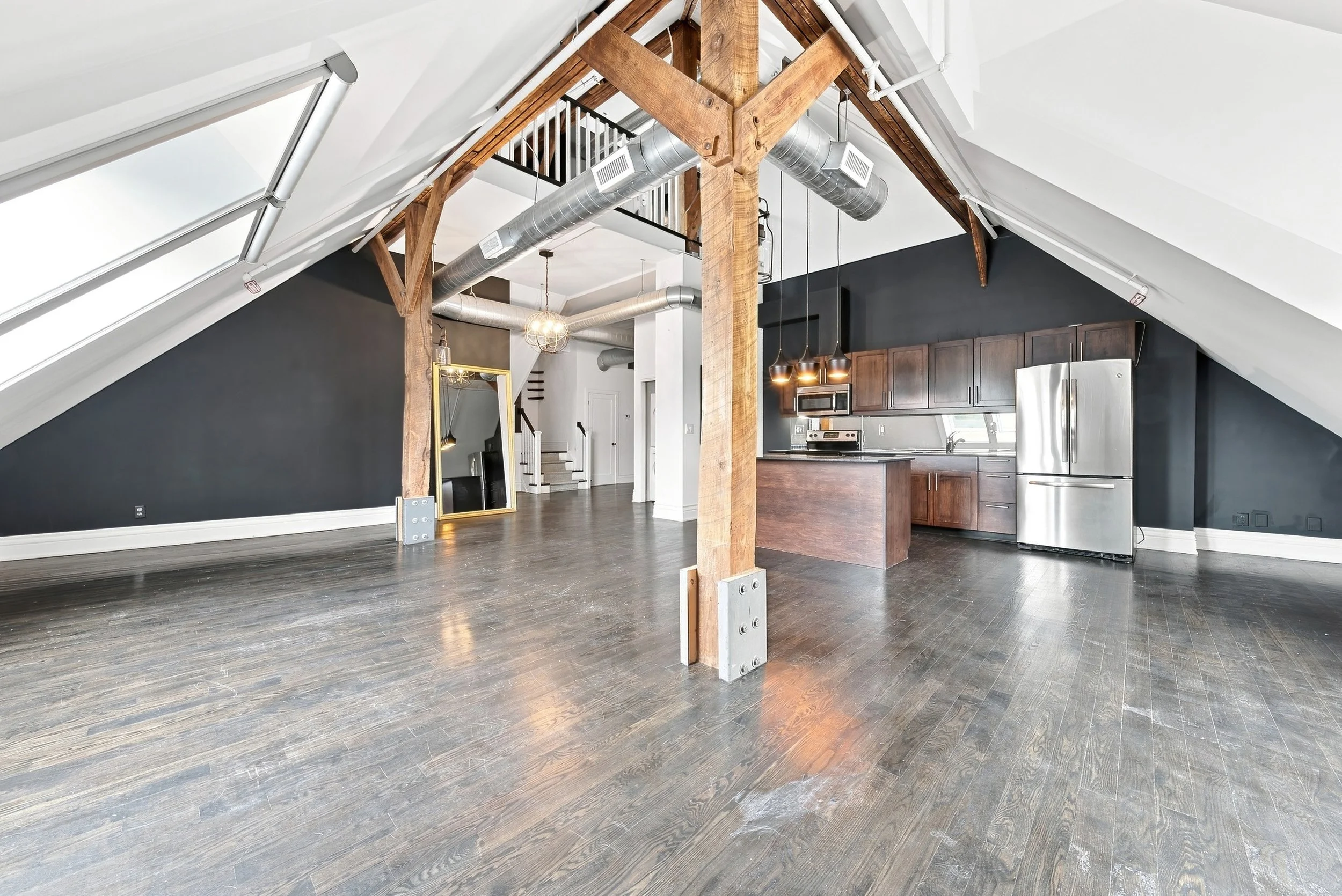 7 - 200 Stinson St PH16, Hamilton.jpg