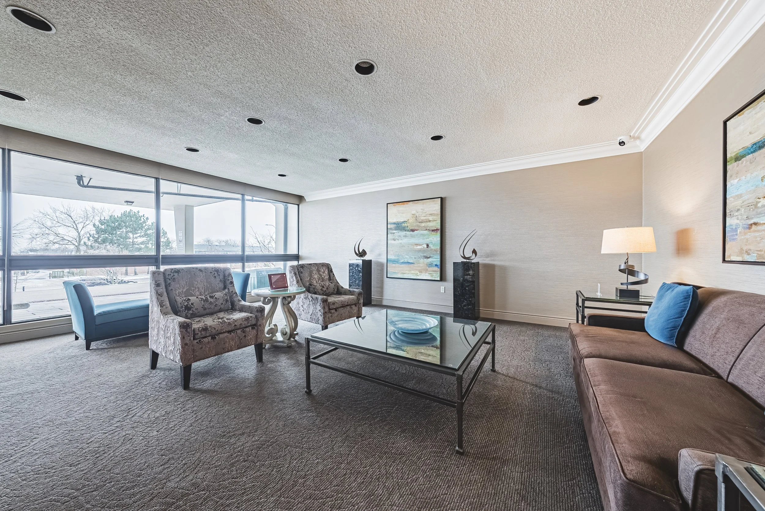 43 - 2055 Upper Middle Rd #1201, Burlington.jpg