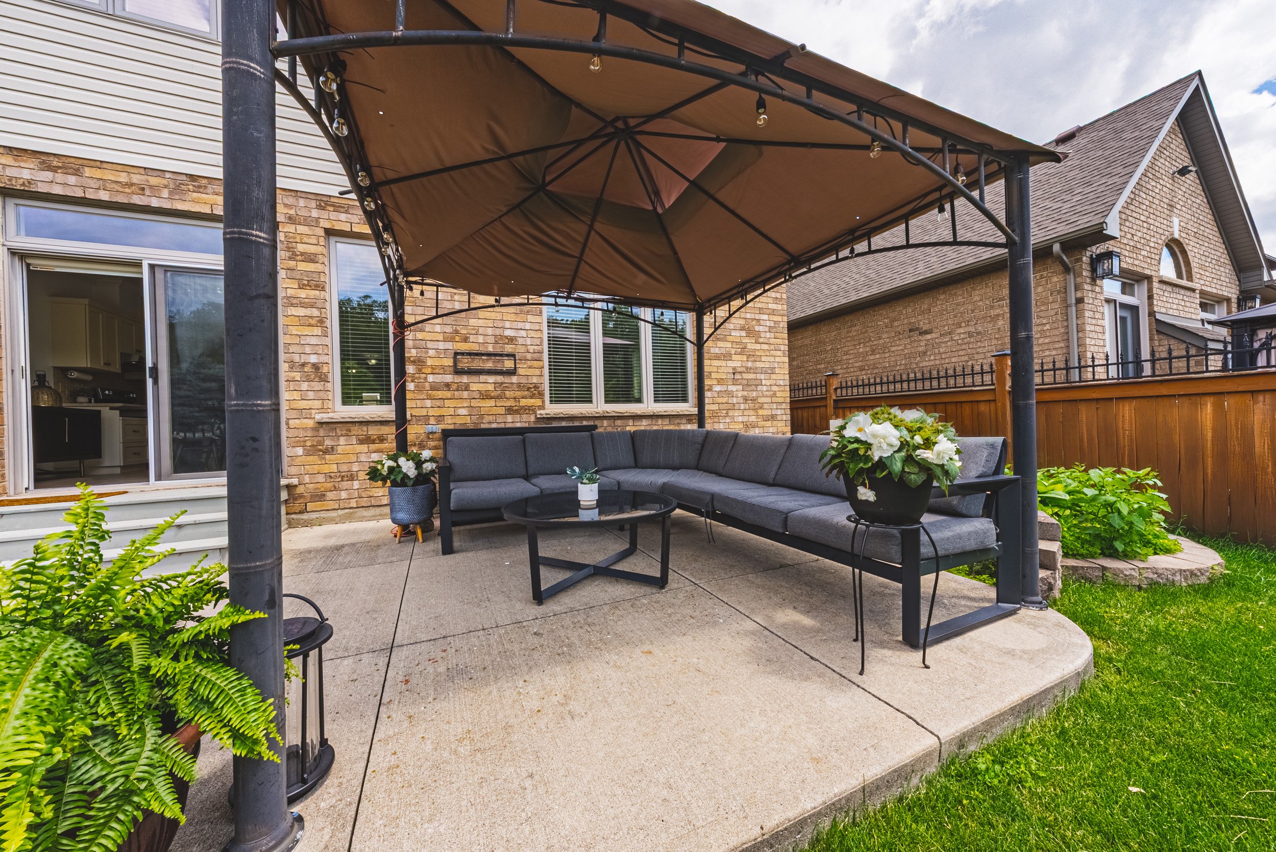 41 - 20 Degrow Cres, Binbrook.jpg