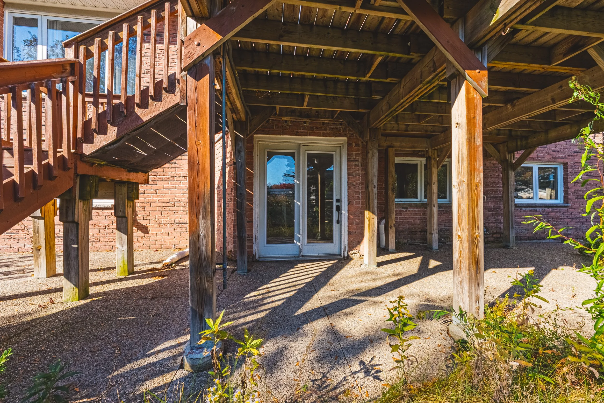 48 - 21 Moss Blvd, Dundas.jpg