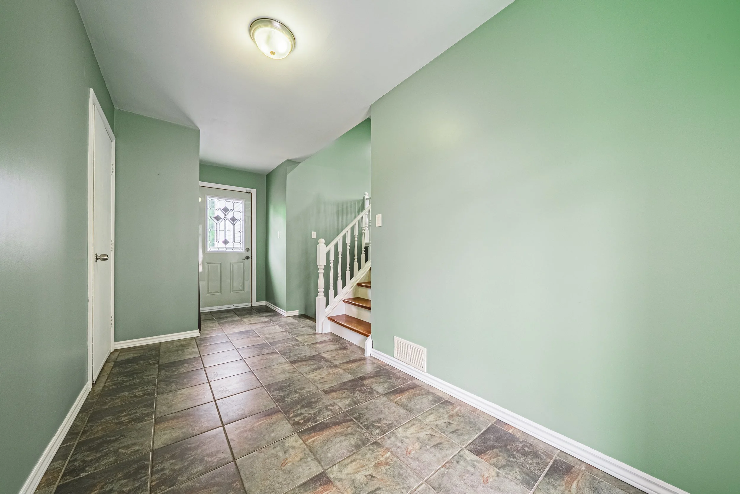 5-27 Ludlow Crescent, Brantford.jpg