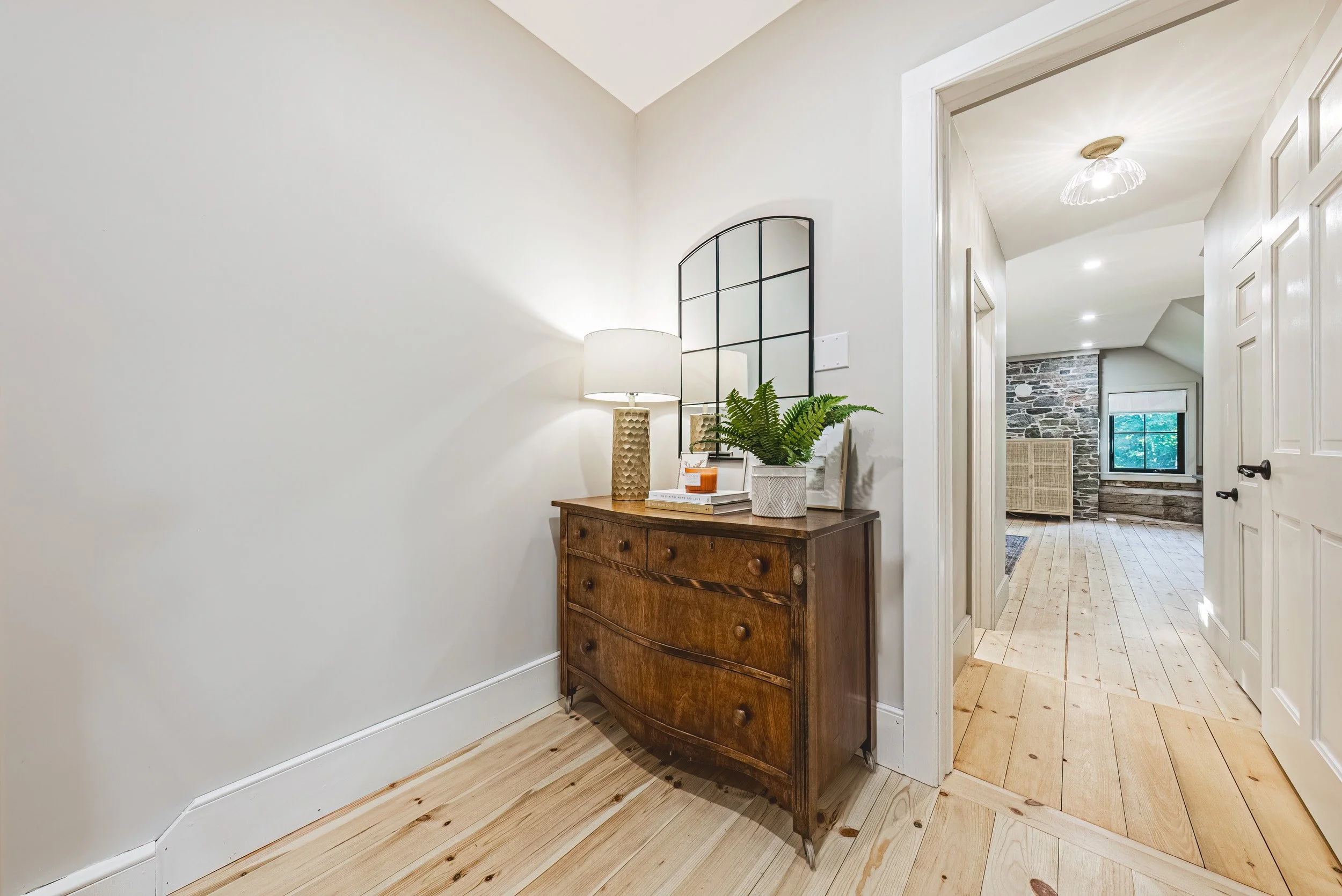 43 - 7399 Bell School Line, Milton.jpg