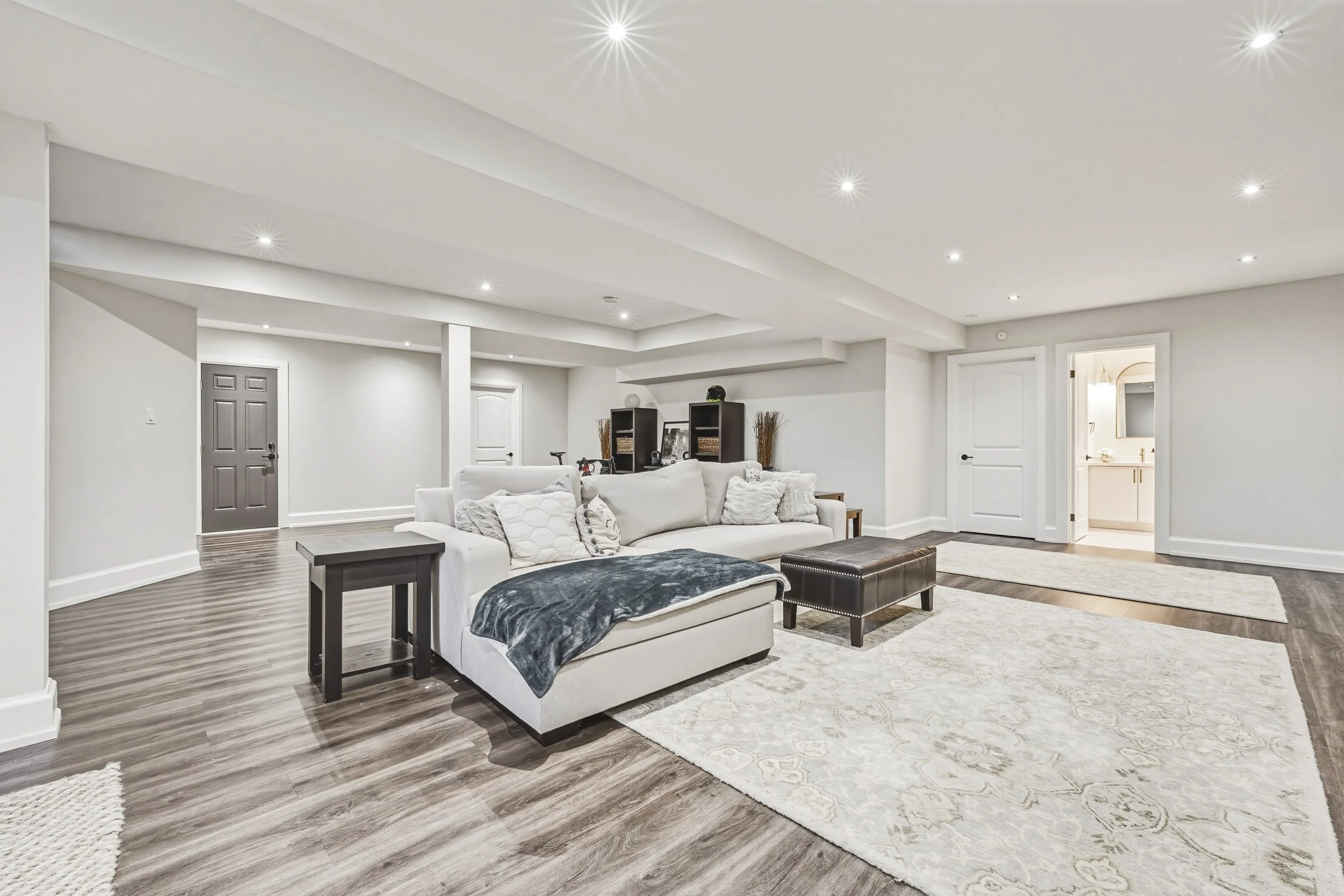 46 - 476 Patricia Dr, Burlington.jpg